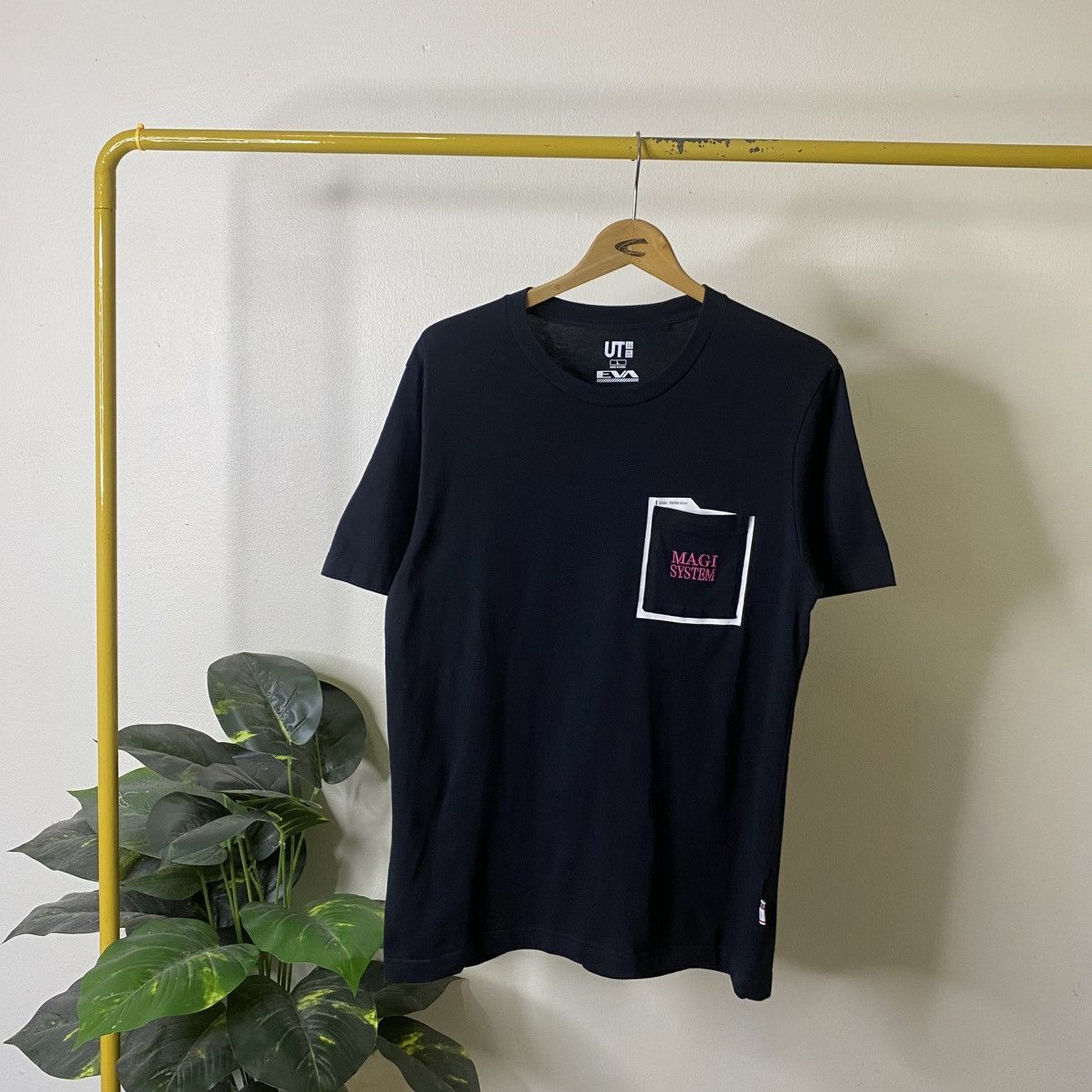 Uniqlo Uniqlo UT Neon Genesis Evangelion EVA Magi System Tee Size US L / EU 52-54 / 3 - 6 Thumbnail