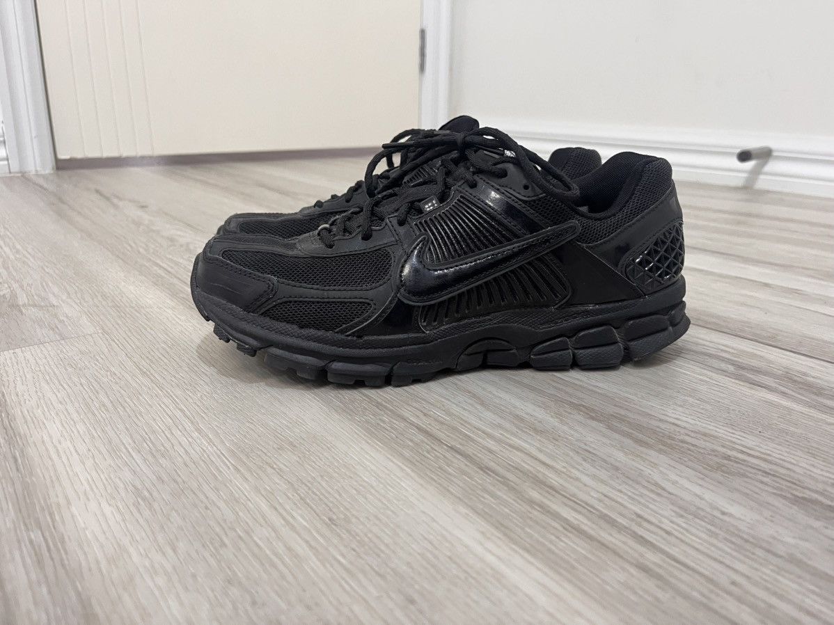 Dover Street Market × Nike Nike x Dover Street Market Vomero 5 Size US 6.5 / EU 39-40 - 2 Thumbnail