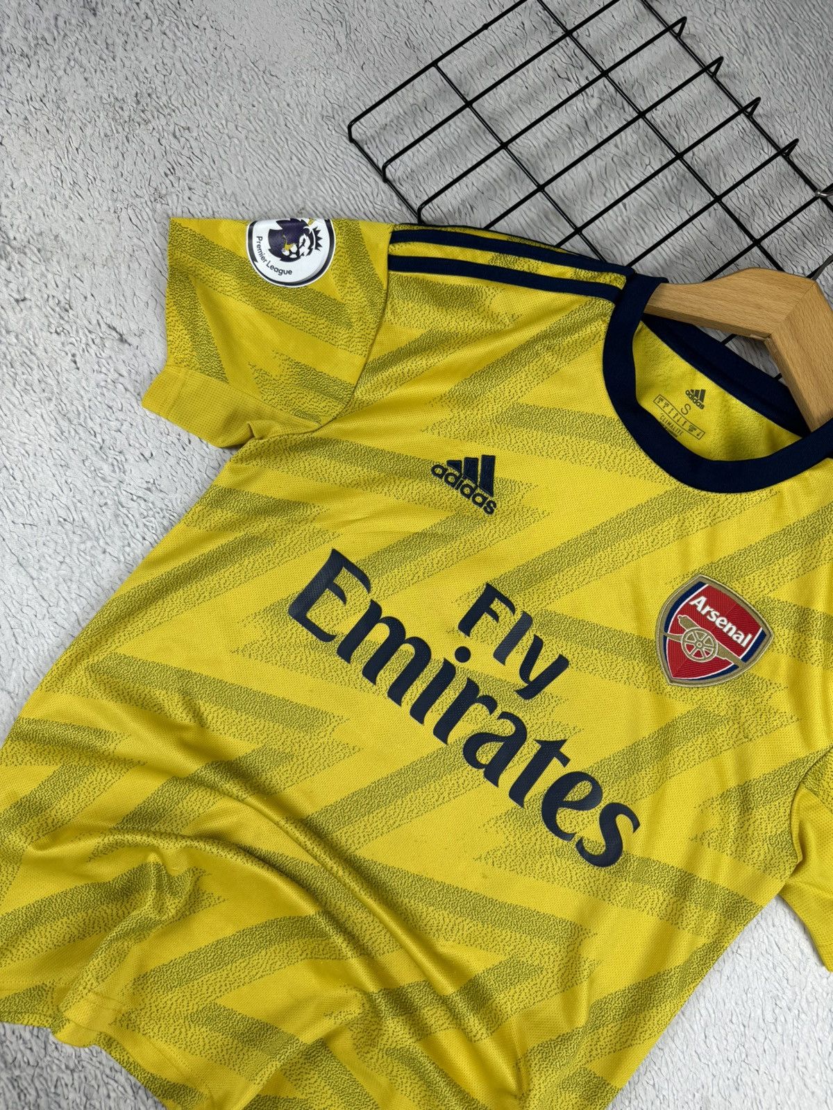 Adidas × Vintage TIERNEY Vintage Arsenal 2019/20 Adidas Jersey Blokcore S sz Size US S / EU 44-46 / 1 - 4 Thumbnail