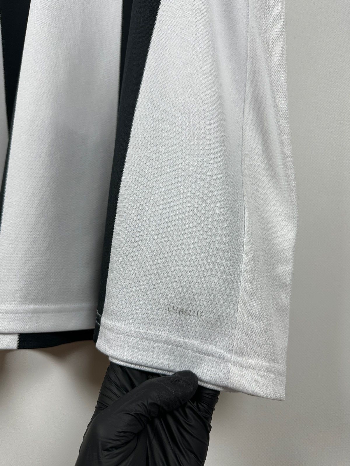 Adidas 2018/19 Adidas Juventus FC Home Soccer Jersey Size US XL / EU 56 / 4 - 12 Thumbnail