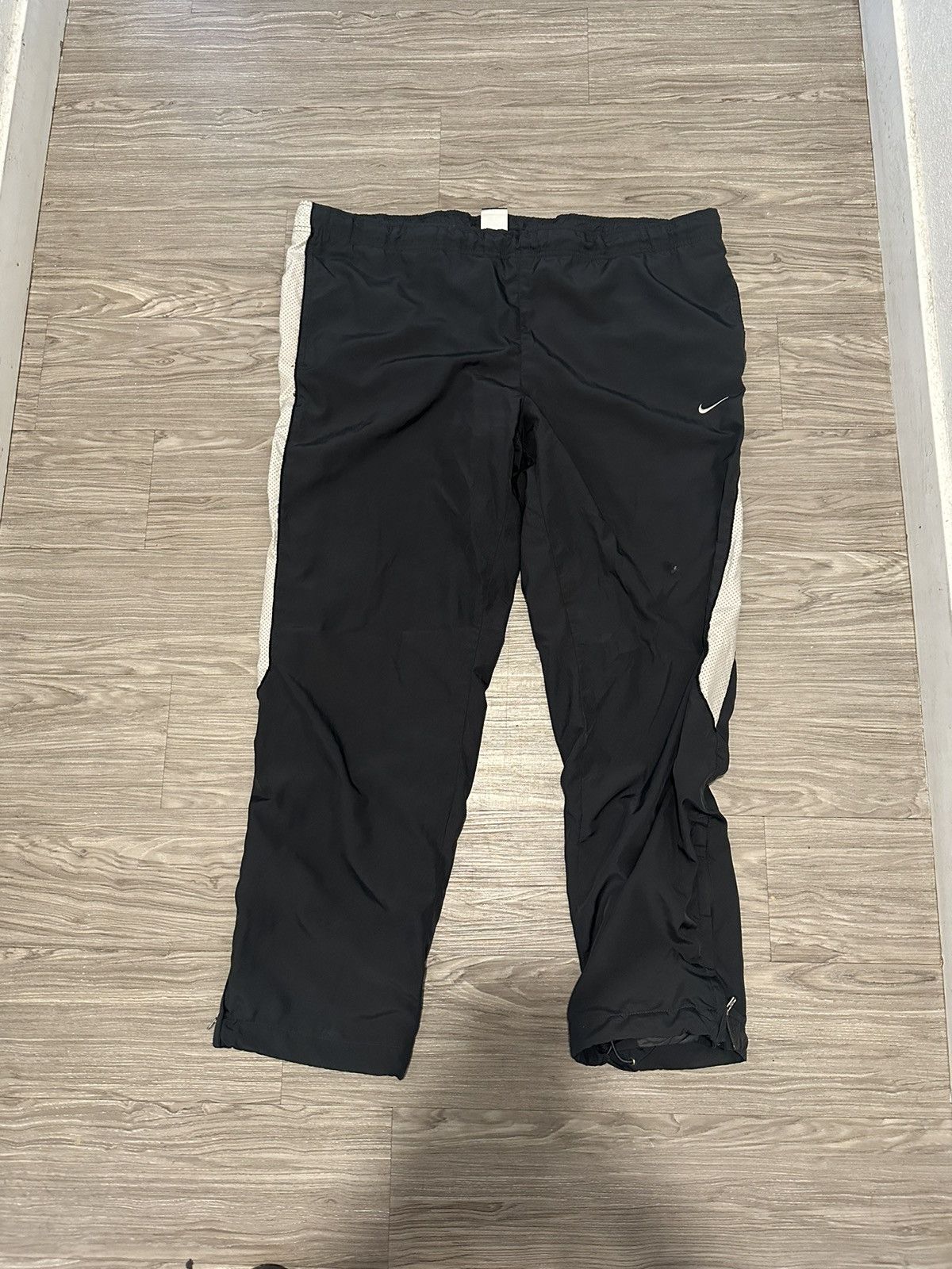 Nike Nike Sweatpants Size US 36 / EU 52 - 1 Thumbnail