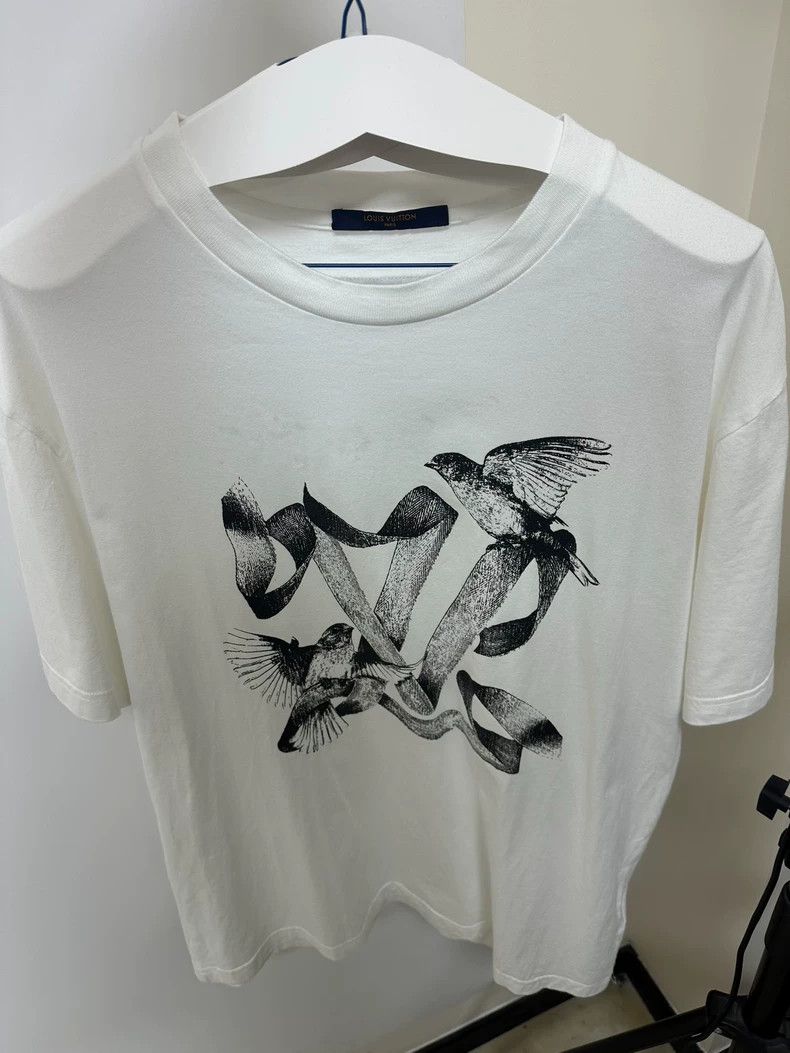 Louis Vuitton Louis Vuitton White short sleeves Size US XL / EU 56 / 4 - 1 Thumbnail