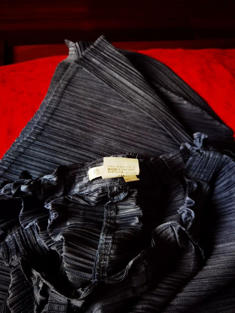 Issey Miyake Issey Miyake size:3 Chicken leg pants, pleated pants Size 42" / US 20 - 4 Thumbnail
