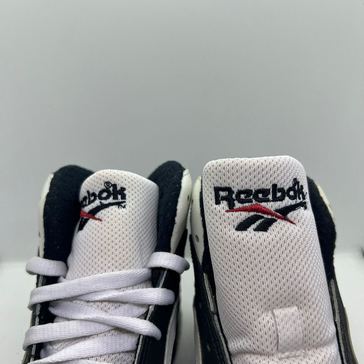 Reebok × Vintage Brand new with box 1993 Reebok Outrage Size US 9 / EU 42 - 5 Thumbnail