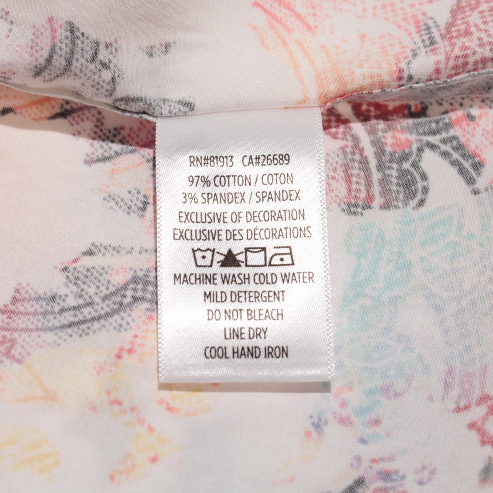Robert Graham Robert Graham New with tags Shirt Size M US In White Size US M / EU 48-50 / 2 - 9 Thumbnail