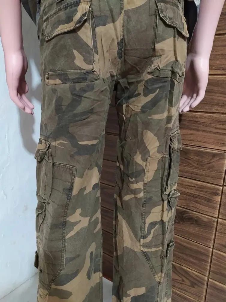 Other Ellabee Cargo Multipocket Tactical Camo straight Pants Size US 31 - 7 Thumbnail