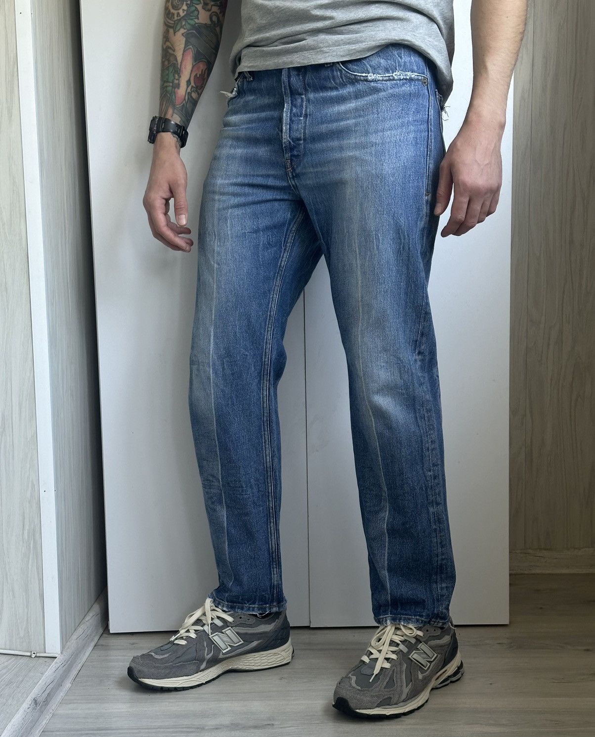 Diesel Diesel Men's Straight Fit Distressed Jeans D-Macs W30-L30 Size US 30 / EU 46 - 1 Thumbnail
