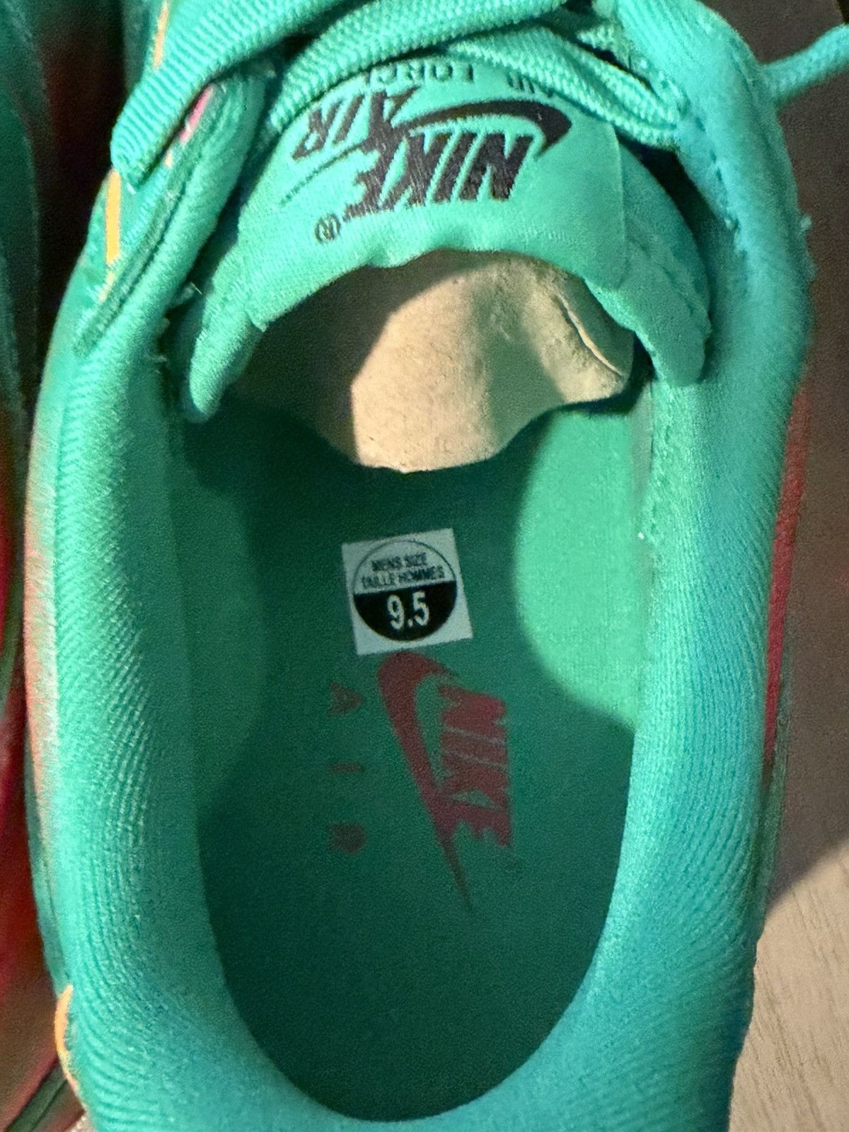 Nike Size 9.5 - Nike Air Force 1 '07 Low Stadium Green Crimson Size US 9.5 / EU 42-43 - 3 Thumbnail