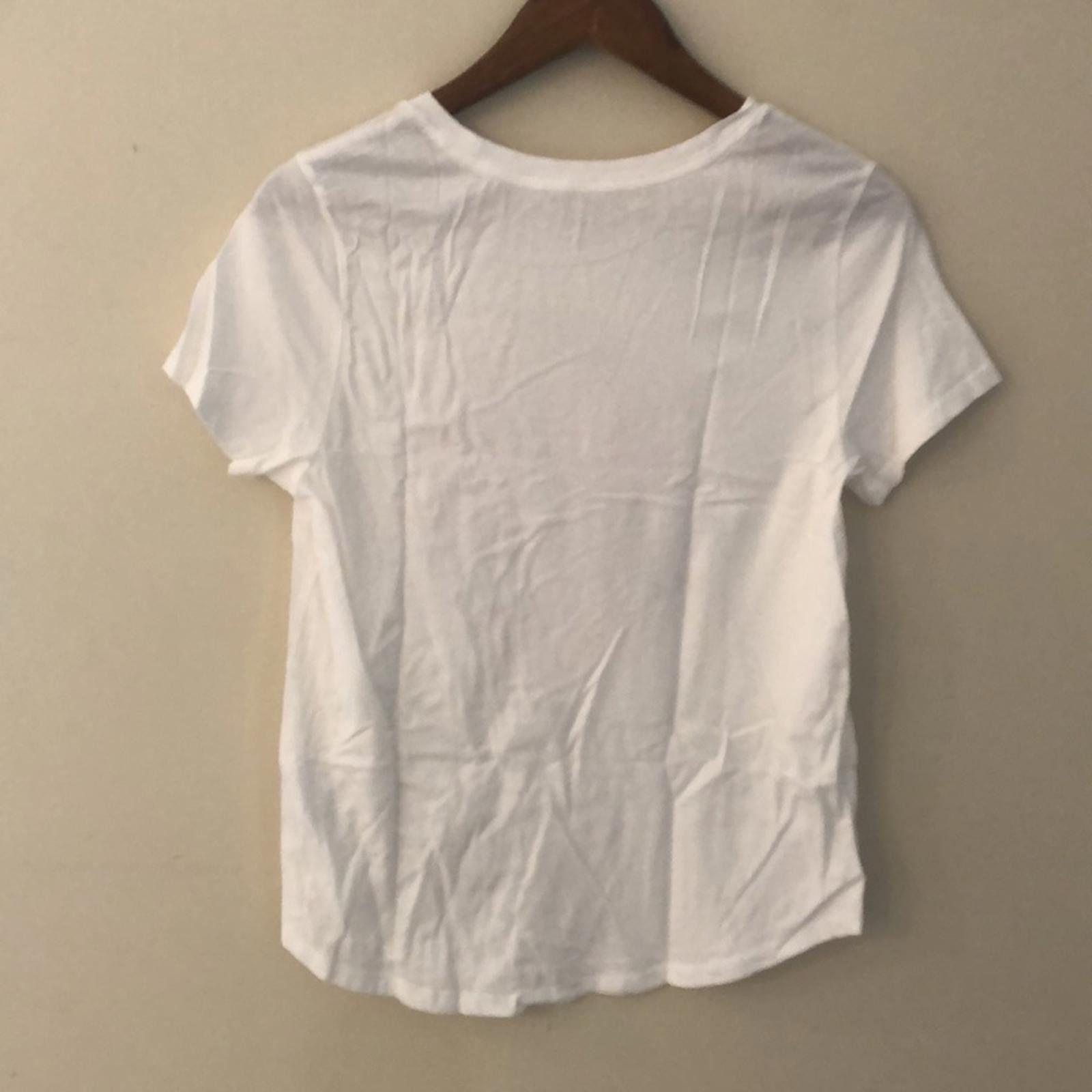 Old Navy Old Navy White Short Sleeve Tee Floral Bloom graphic SZ S Size S / US 4 / IT 40 - 2 Thumbnail