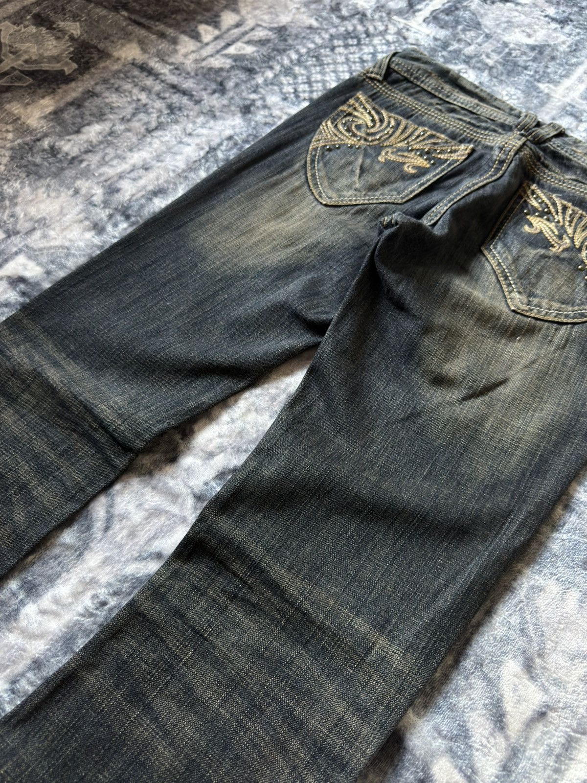 Tornado Mart Cecil McBee Mud Wash Studded Tribal Flare Jeans Size US 27 - 17 Thumbnail