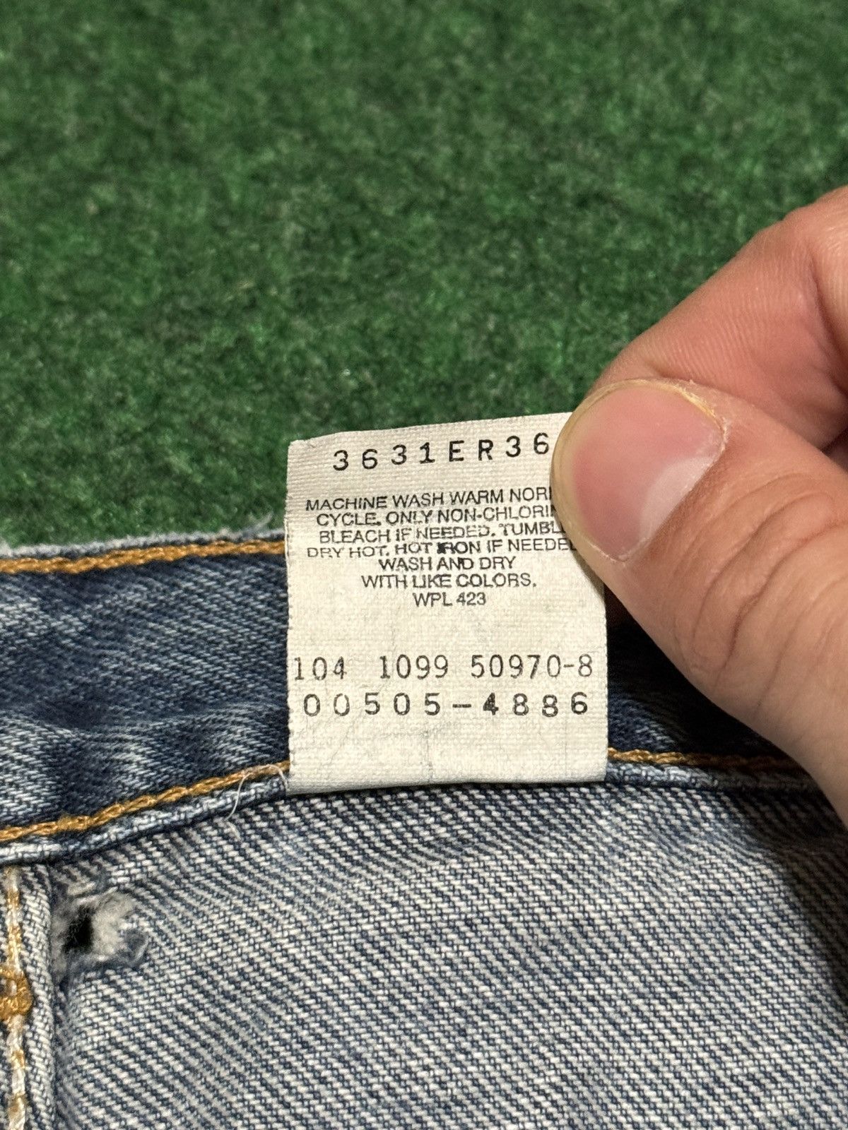 Levi's Vintage Clothing Levis 505 Vintage 90s 32x32 Straight Leg Medium Wash Jeans Size US 32 / EU 48 - 5 Thumbnail