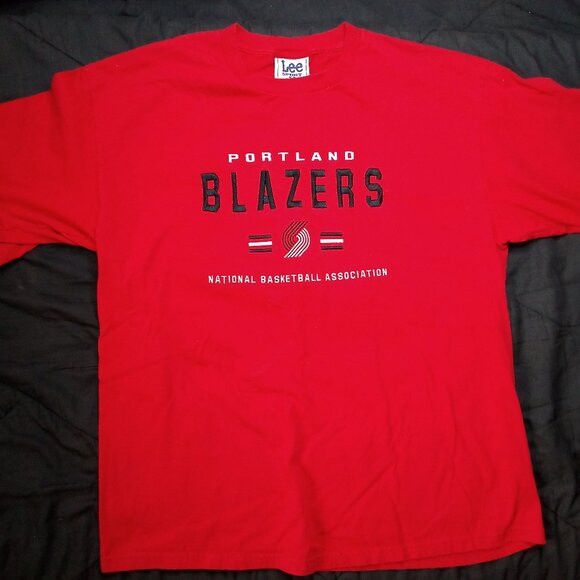 Lee × NBA × Vintage Vintage Lee Sport Portland Trailblazers Embroidered T-Shirt Size US XL / EU 56 / 4 - 2 Thumbnail