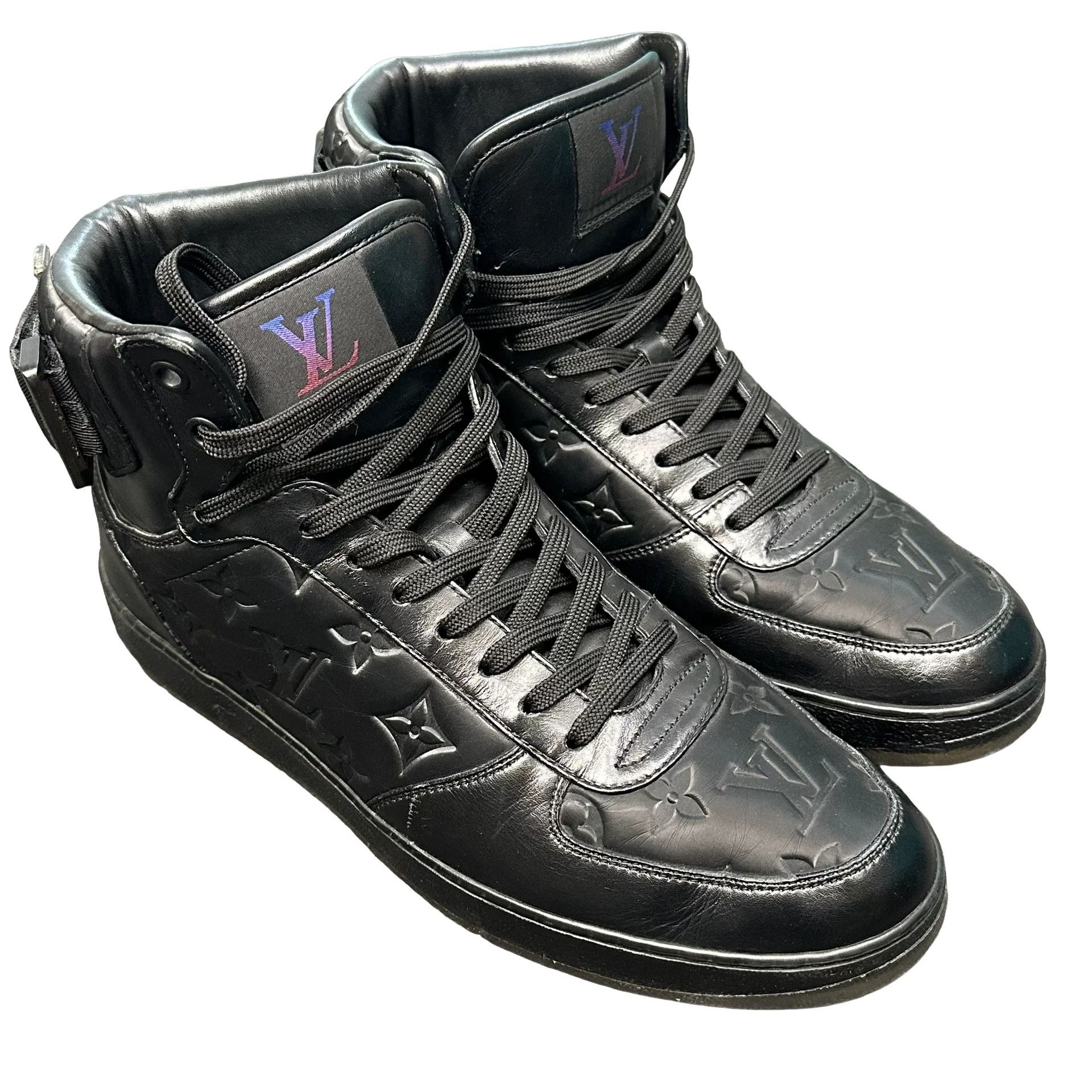 Louis Vuitton Louis Vuitton Monogram Hi-Top Sneakers 7 Size US 8 / EU 41 - 1 Thumbnail