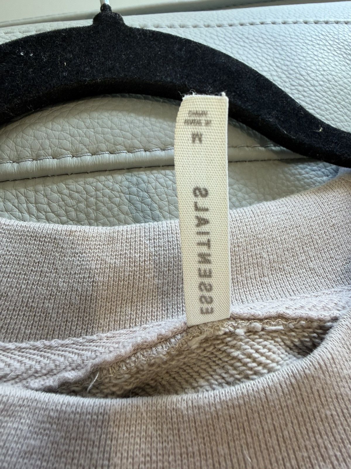 Fear of God Fear Of God Essentials Crewneck - medium M beige Size US M / EU 48-50 / 2 - 9 Thumbnail