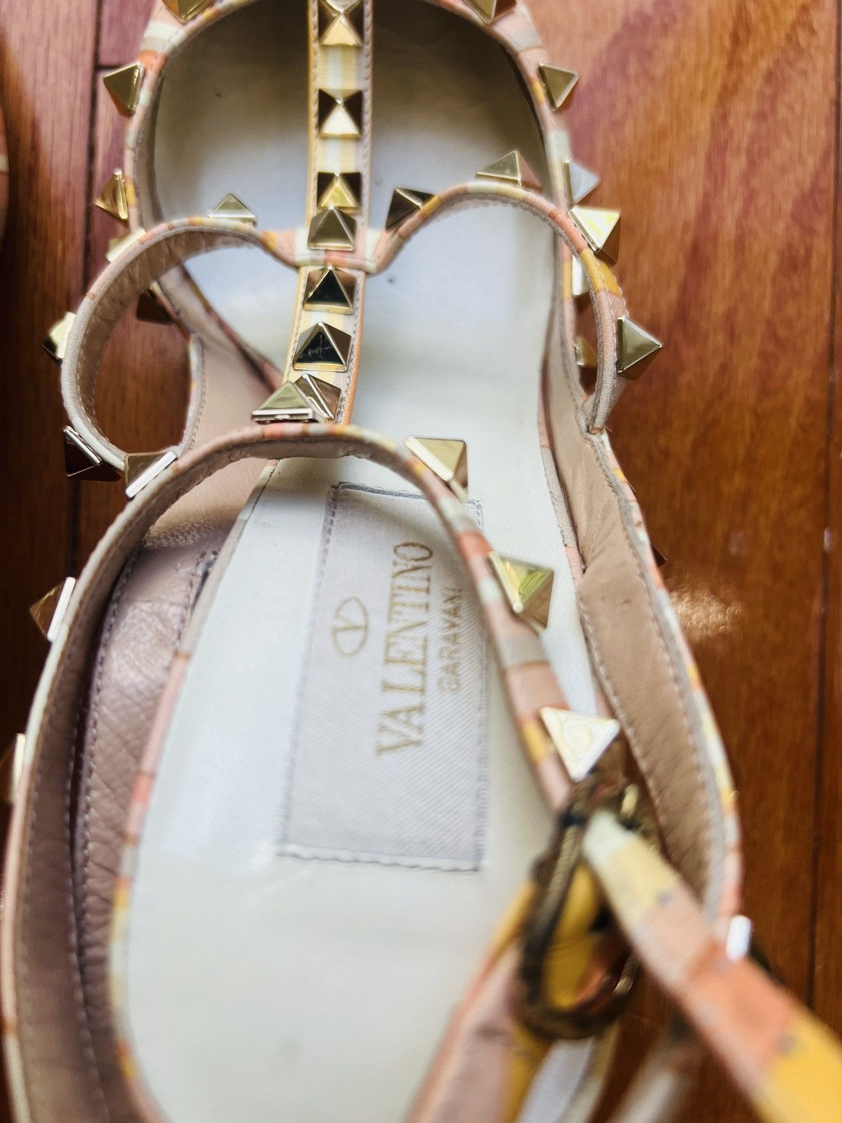 Valentino Valentino heels with studs Size US 6 / IT 36 - 3 Thumbnail