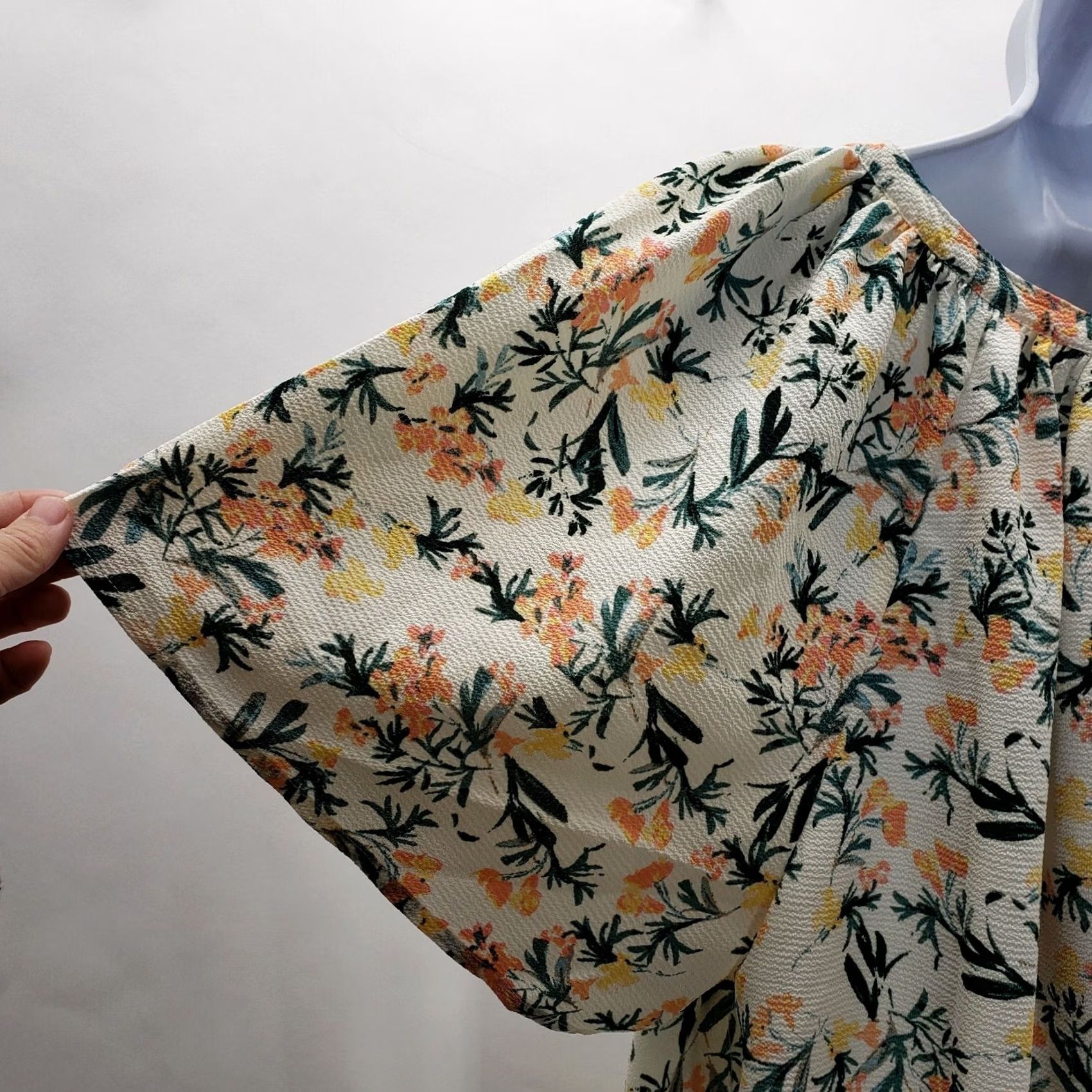 Vintage Bobeau floral blouse Size 1X Womens NEW V-neck shorts sleeve Size XL / US 12-14 / IT 48-50 - 5 Thumbnail