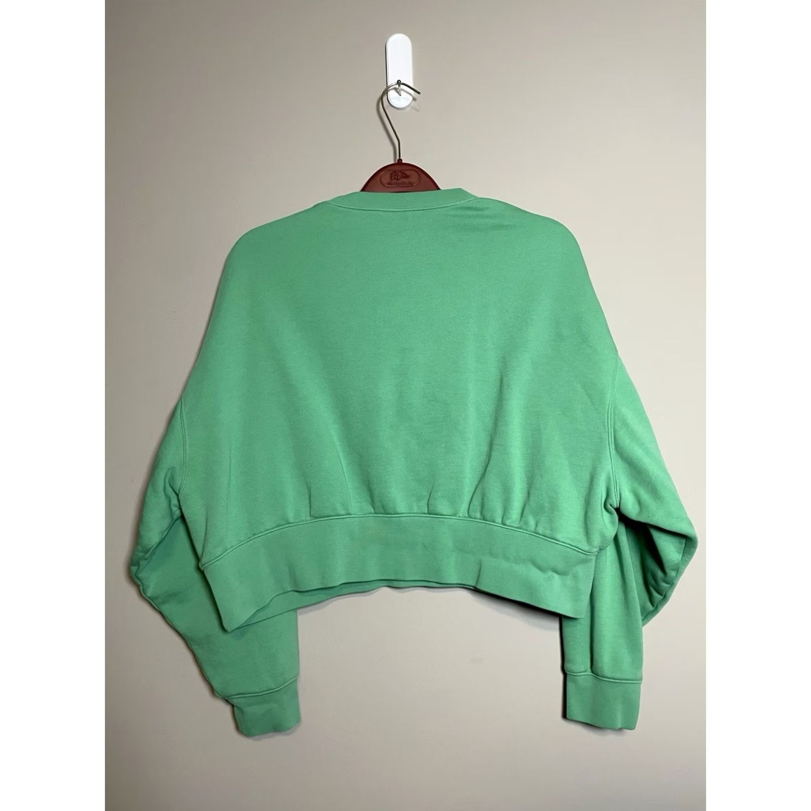 Nike Nike Shirt Womens XS Green Sweatshirt Women Pullover Lounge Wear Causal Everyday A650 Size XS / US 0-2 / IT 36-38 - 5 Thumbnail