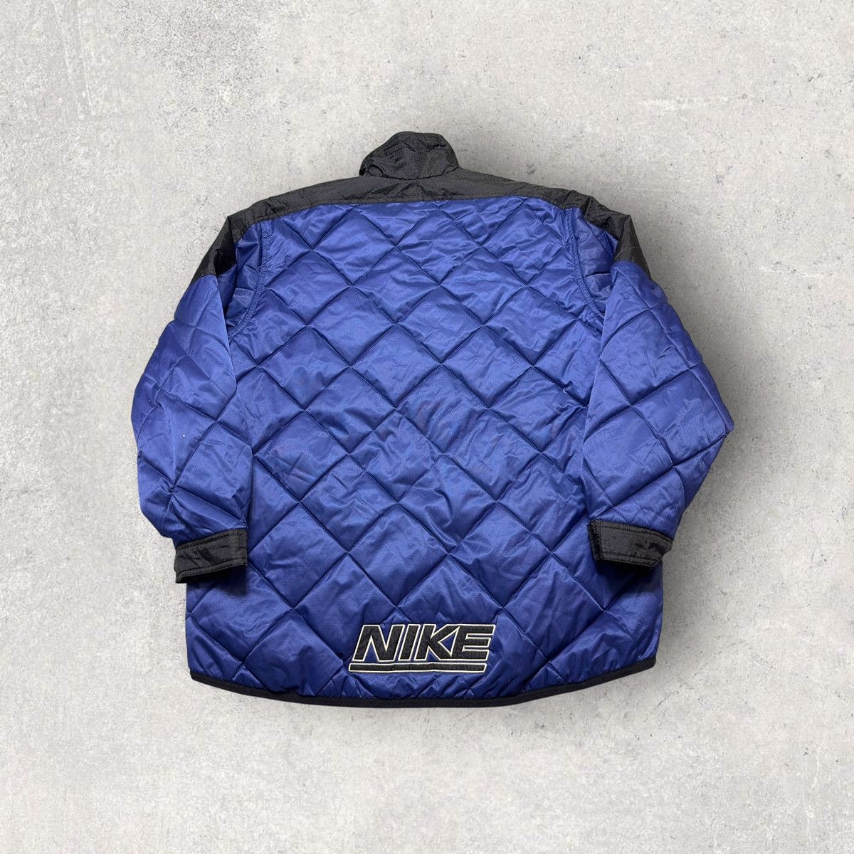 Vintage Vintage Nike jacket Size US L / EU 52-54 / 3 - 1 Thumbnail