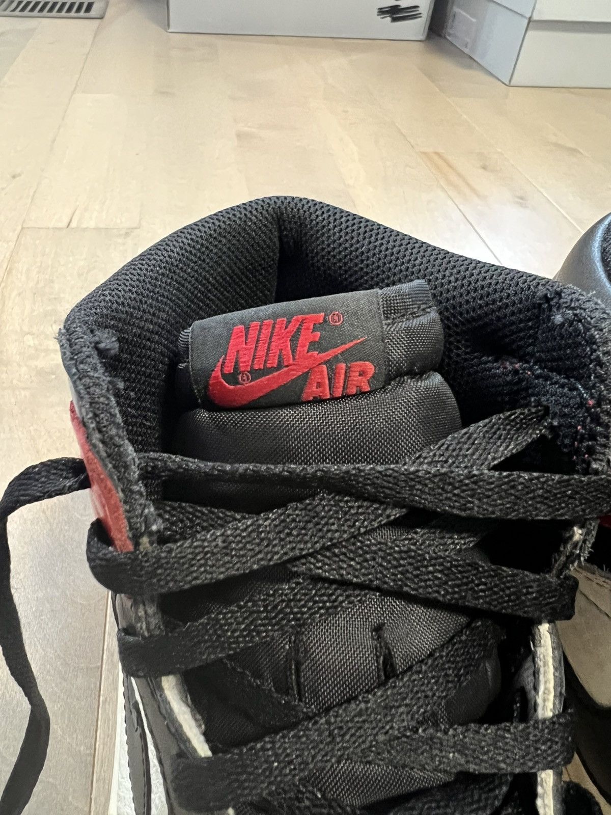 Jordan Brand × Nike Air Jordan 1 Bred Toe Size US 10 / EU 43 - 11 Thumbnail