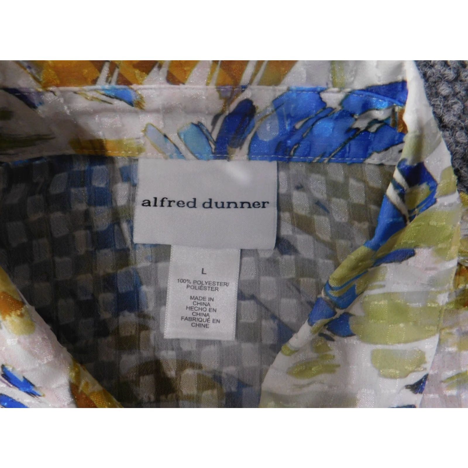 Vintage Alfred Dunner Button-Up Shirt Women Large Blue Geometric Sheer Casual Knit Polyester Long Sleeve Size L / US 10 / IT 46 - 7 Thumbnail