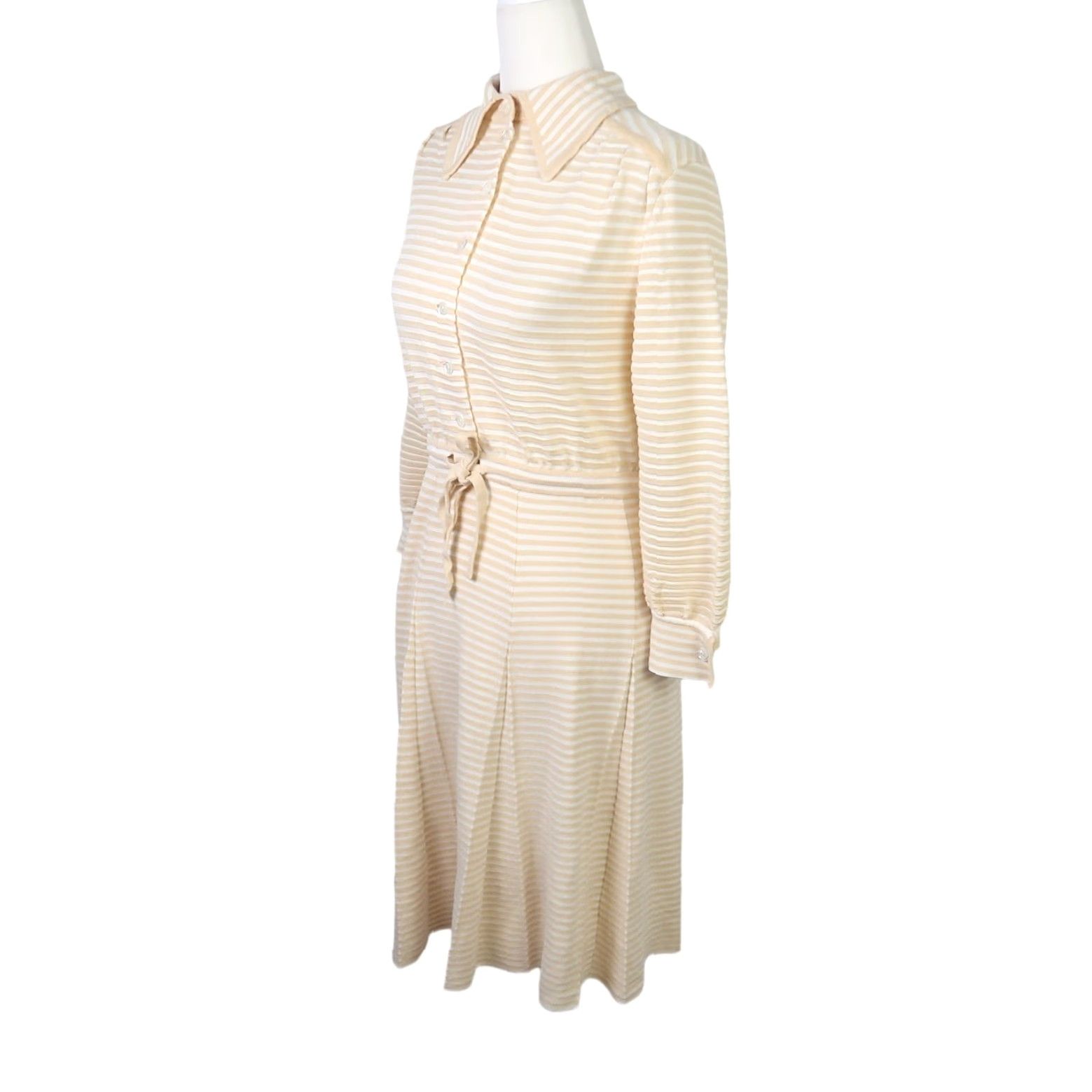 Vintage Vintage 70s Cream Tan Stripe Ribbed Knit Mini Dress S User: Vintage 70s Cream Tan Stripe Ribbed Knit Mini Dress S Size S / US 4 / IT 40 - 4 Thumbnail