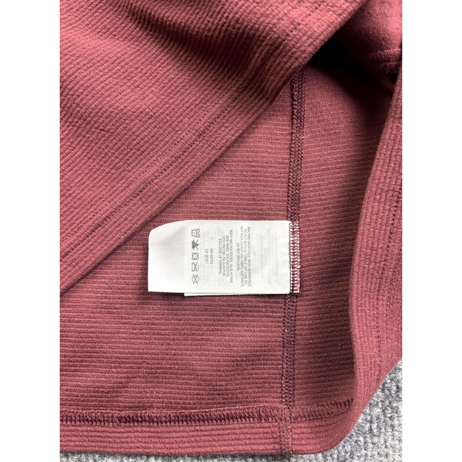 Vintage Columbia Jacket Womens L Red Hooded Full Zip Fleece Thumbholes Hiking Size L / US 10 / IT 46 - 5 Thumbnail
