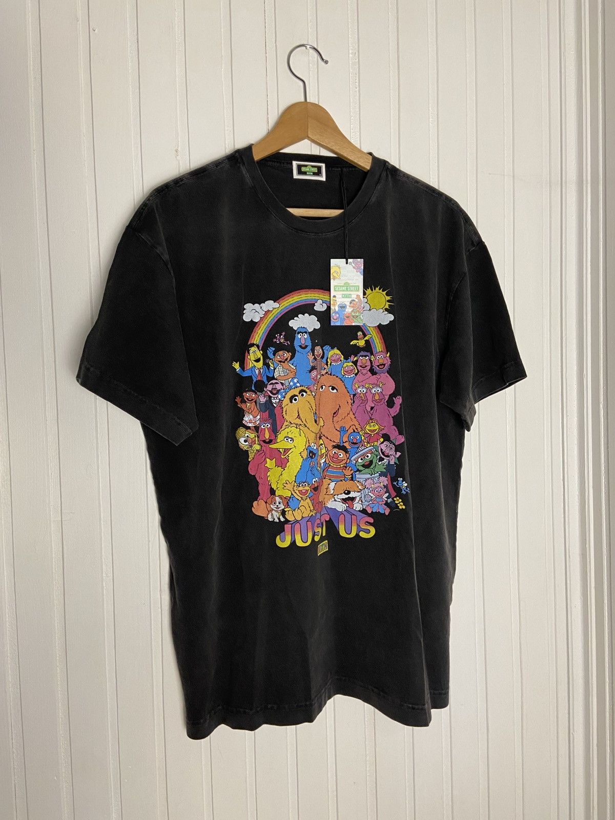 Kith New Kith x Sesame Street Vintage Tee "Just Us" Size M Size US M / EU 48-50 / 2 - 1 Thumbnail