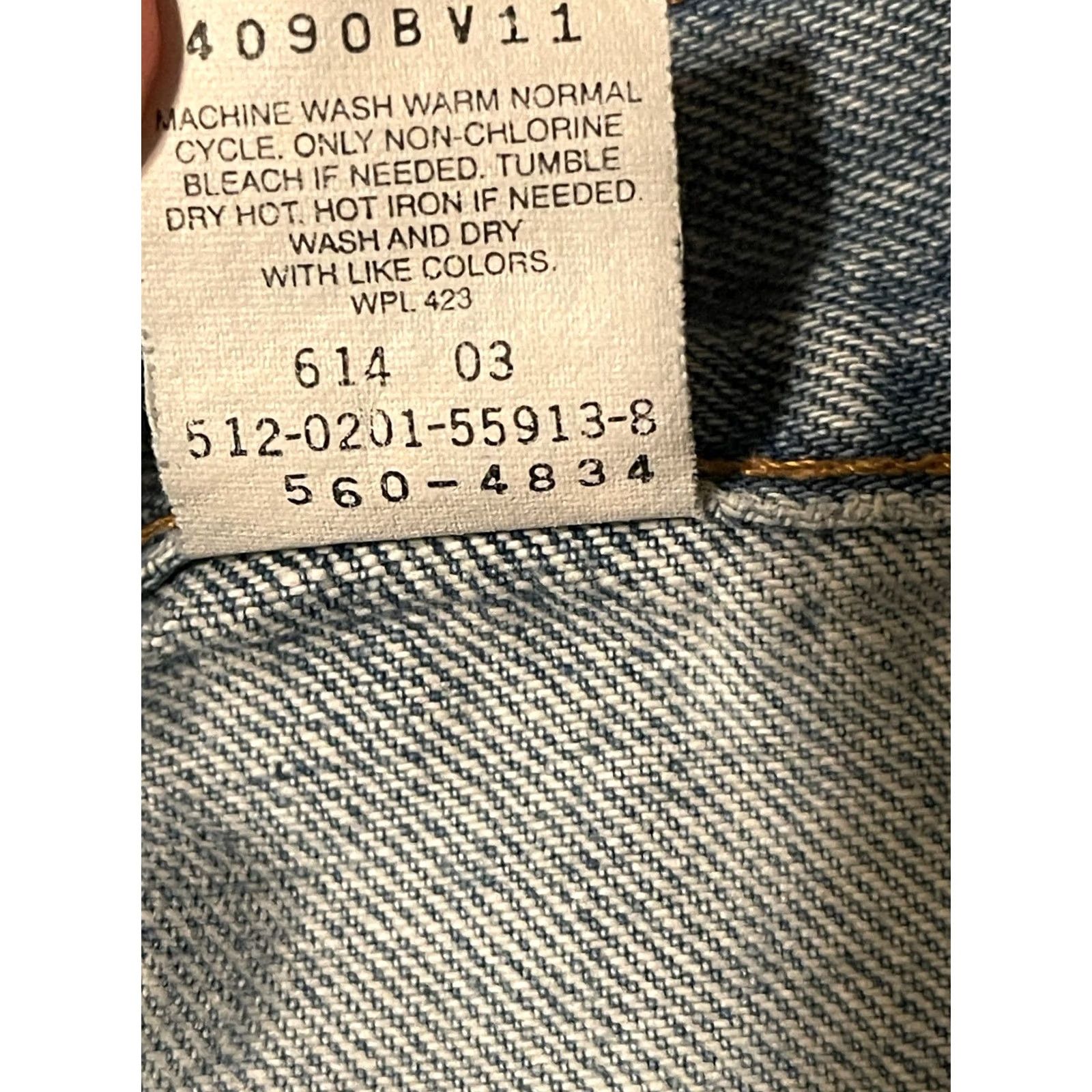 Levi's VINTAGE Levi's 560 Y2K Loose Fit Denim Jeans Made in USA Men's 37x30 Size US 37 - 5 Thumbnail