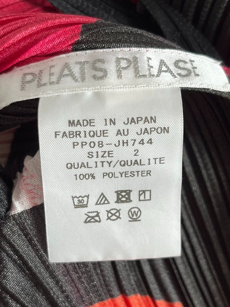 Issey Miyake Issey Miyake size:2 Red and black pleated dress Size S / US 4 / IT 40 - 3 Thumbnail