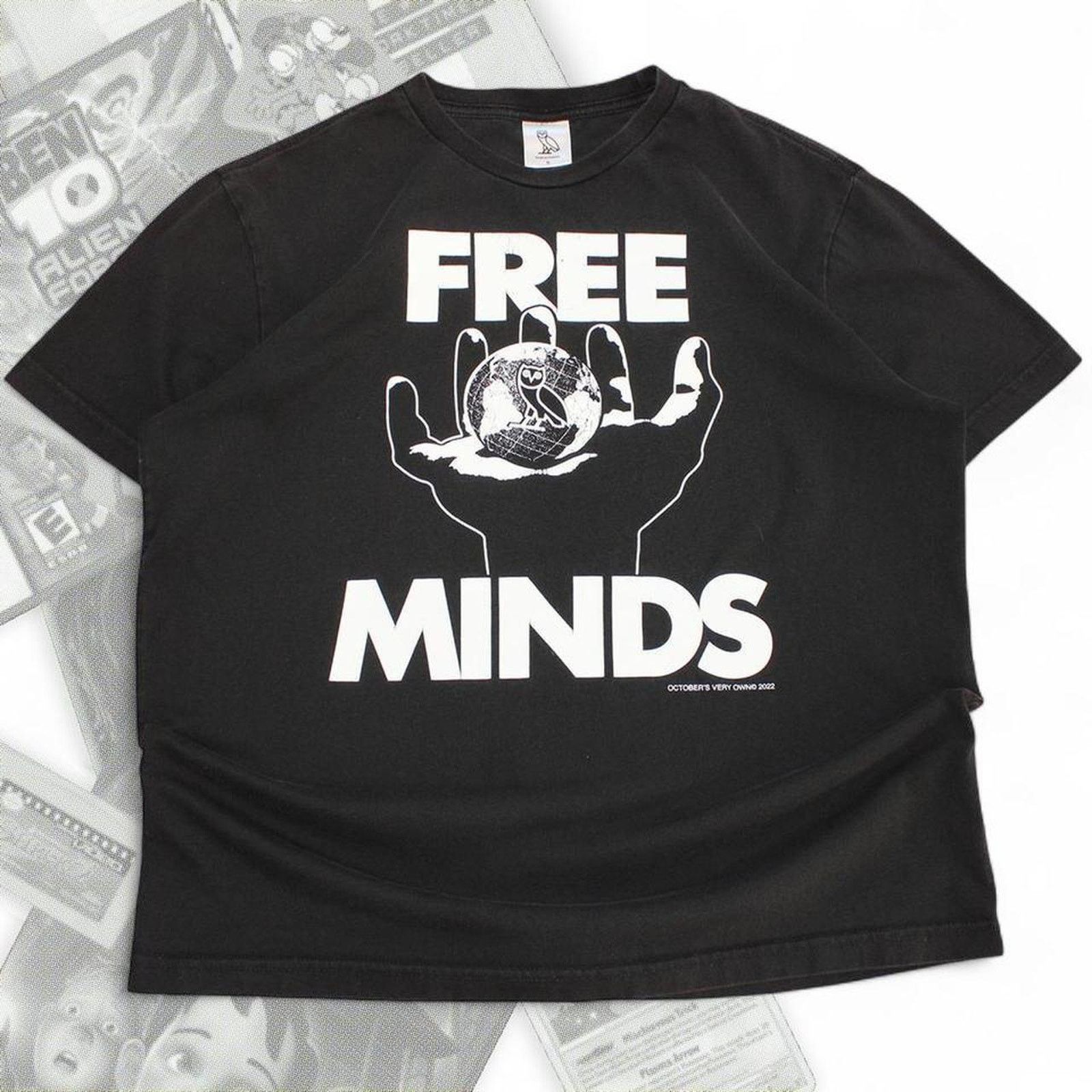 October's Very Own Black OVO Free Minds Graphic Tee Size US S / EU 44-46 / 1 - 1 Thumbnail