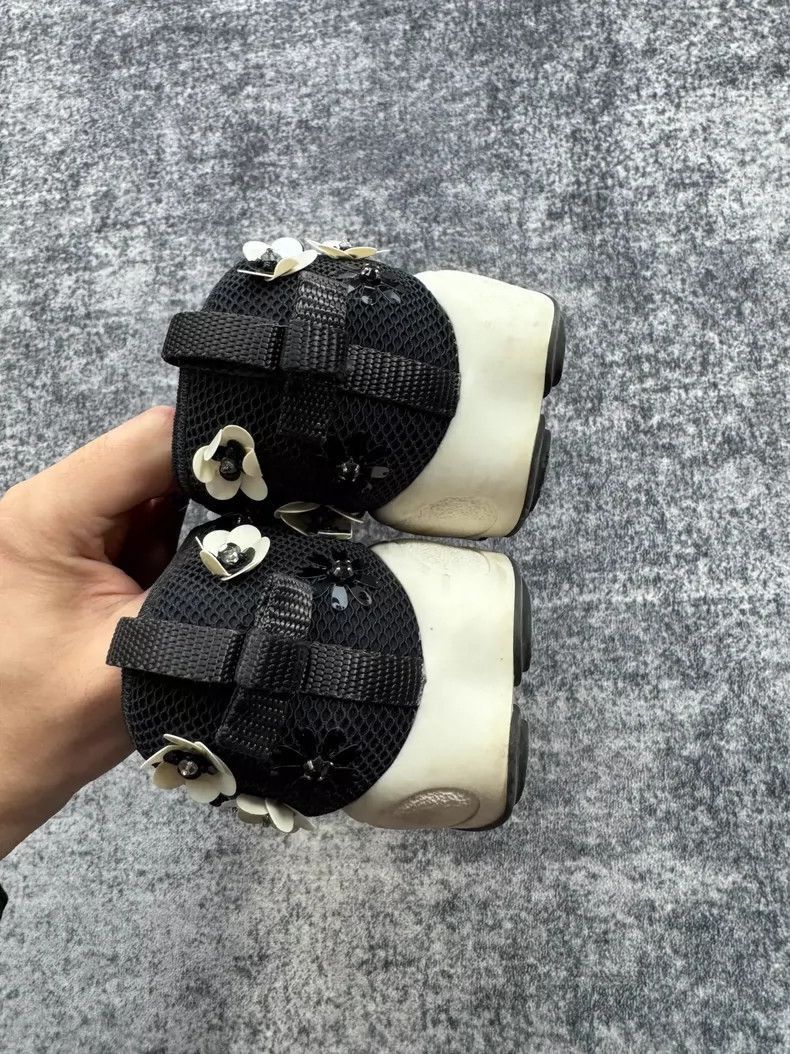 Dior Dior Black Garden Flower Shoes Size 35-2505 Size US 5 / EU 37 - 4 Thumbnail