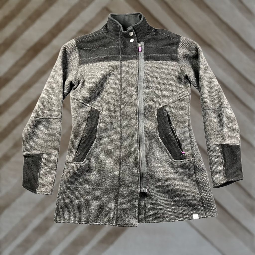 Vintage Title Nine Womens Asymmetrical Zip Wool Blend Fleece Jacket Gray Black Small Size S / US 4 / IT 40 - 1 Thumbnail