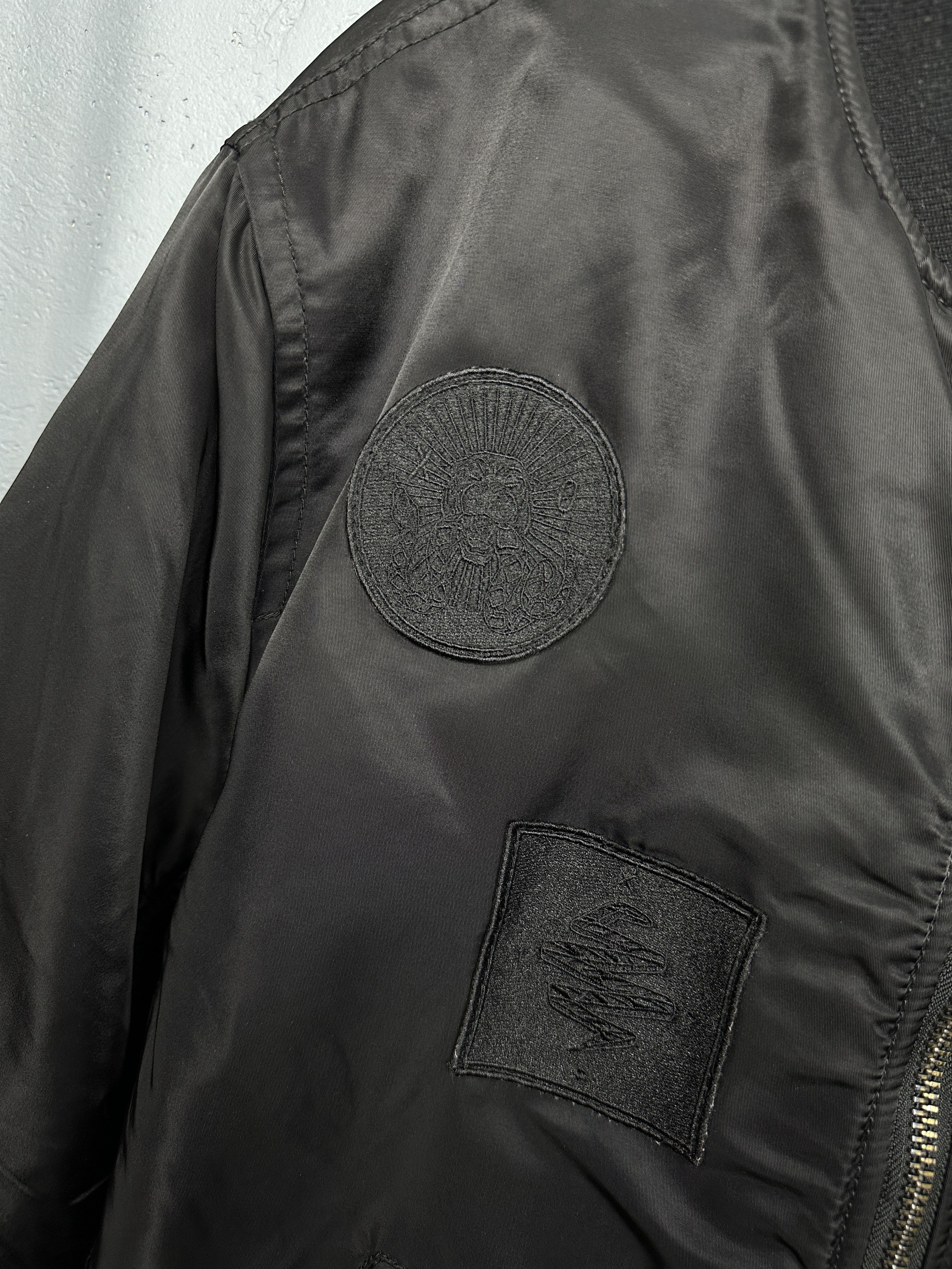 H&M × The Weeknd H&M x The Weekend XO Bomber Jacket Patch Satin Size US M / EU 48-50 / 2 - 4 Thumbnail