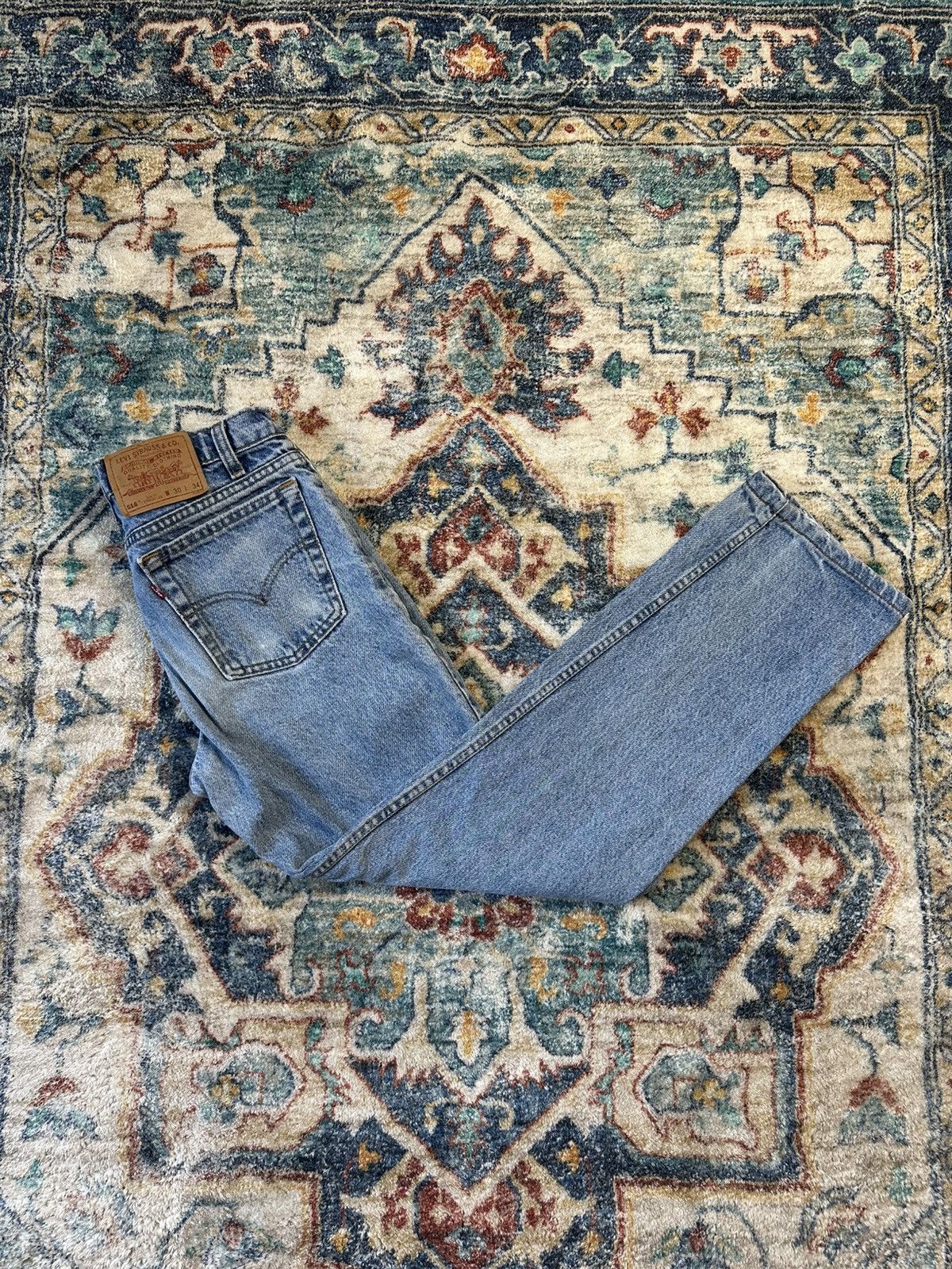 Vintage Vintage Levi’s Blue Light Wash Jeans Size 30 Size US 30 / EU 46 - 1 Thumbnail