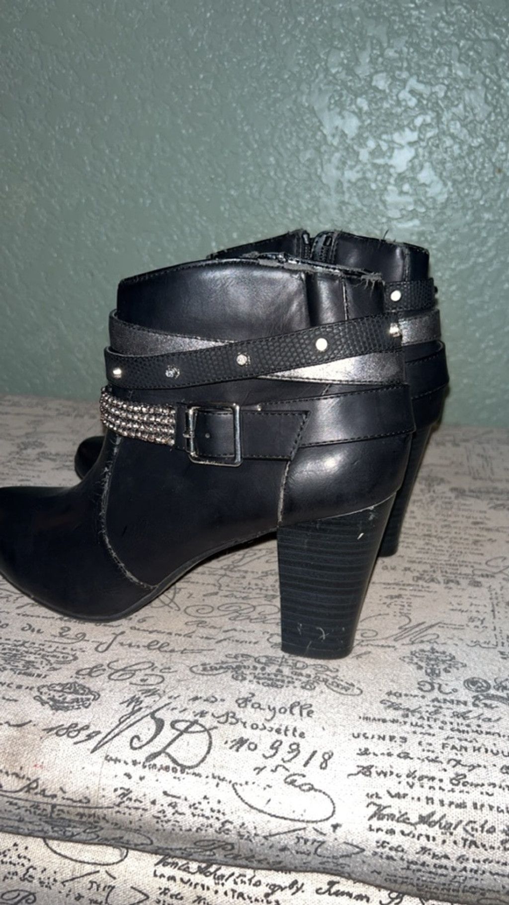Jennifer Lopez Women's Jennifer Lopez Black Silver Ankle Boots & Booties Si Size US 8 / IT 38 - 4 Thumbnail