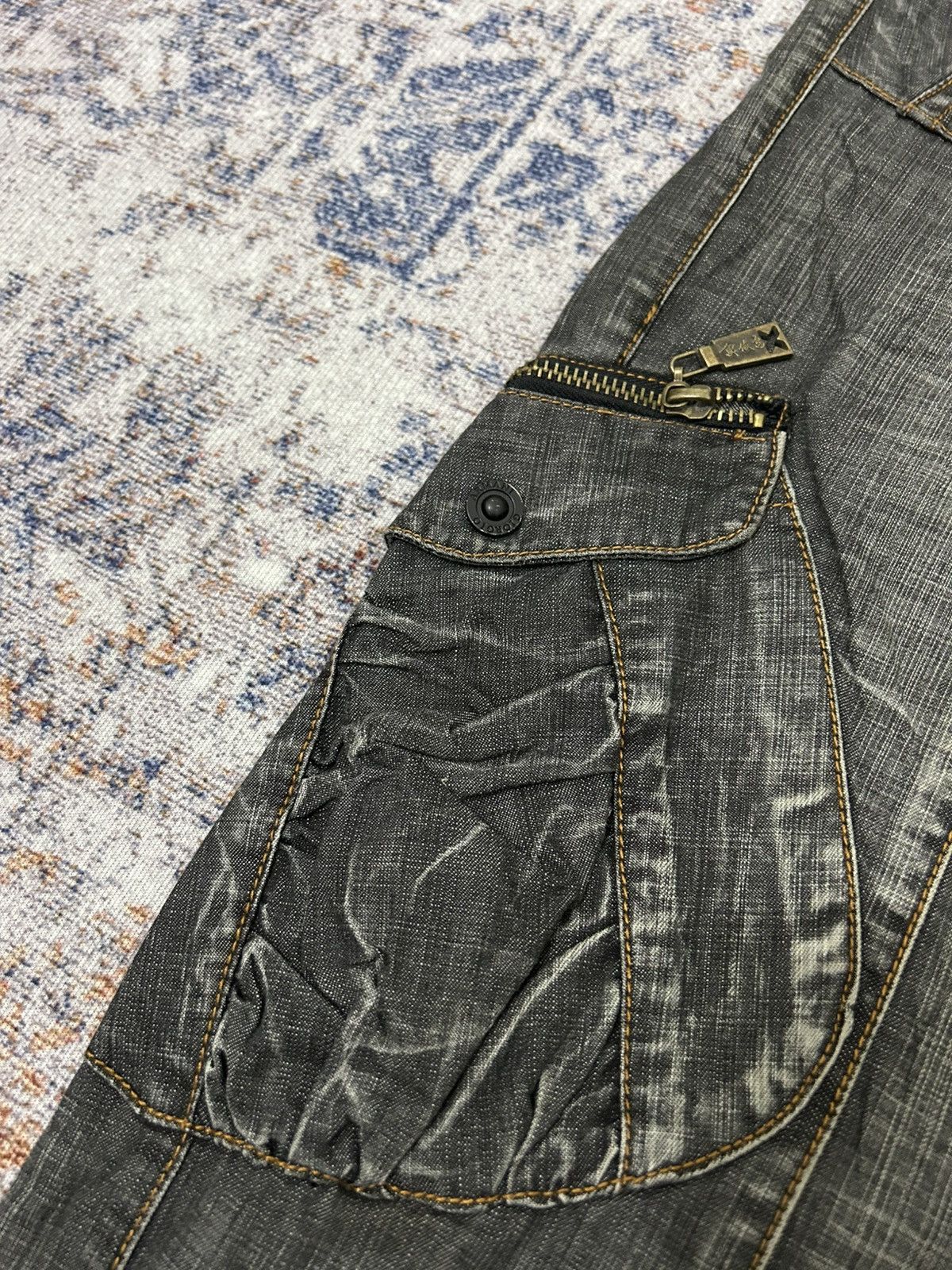 Hysteric Glamour × Japanese Brand Cargo MultiPocket Emboidered Butterfly Pants Size US 29 - 10 Thumbnail