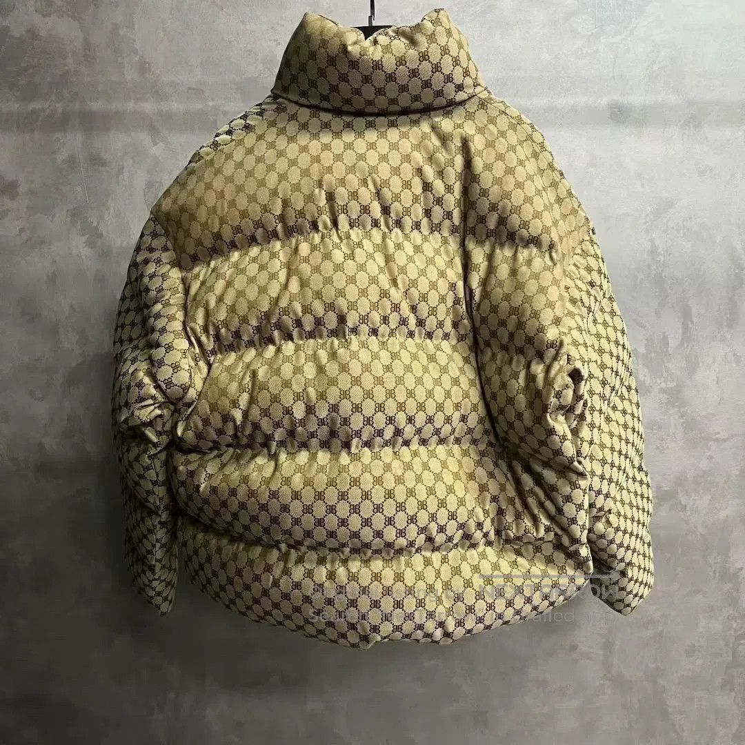 Balenciaga balenciaga khaki printed puffer jacket size 48. Size US M / EU 48-50 / 2 - 2 Thumbnail