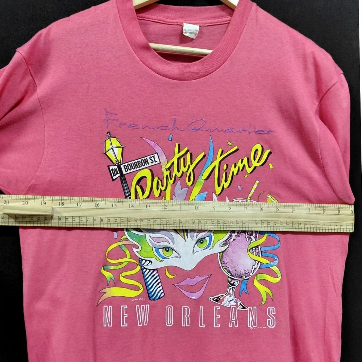 Vintage Screen Stars IP9 Mardi Gras Party Time New Orleans T-Shirt Short Sleeve Pink L Size US L / EU 52-54 / 3 - 6 Thumbnail