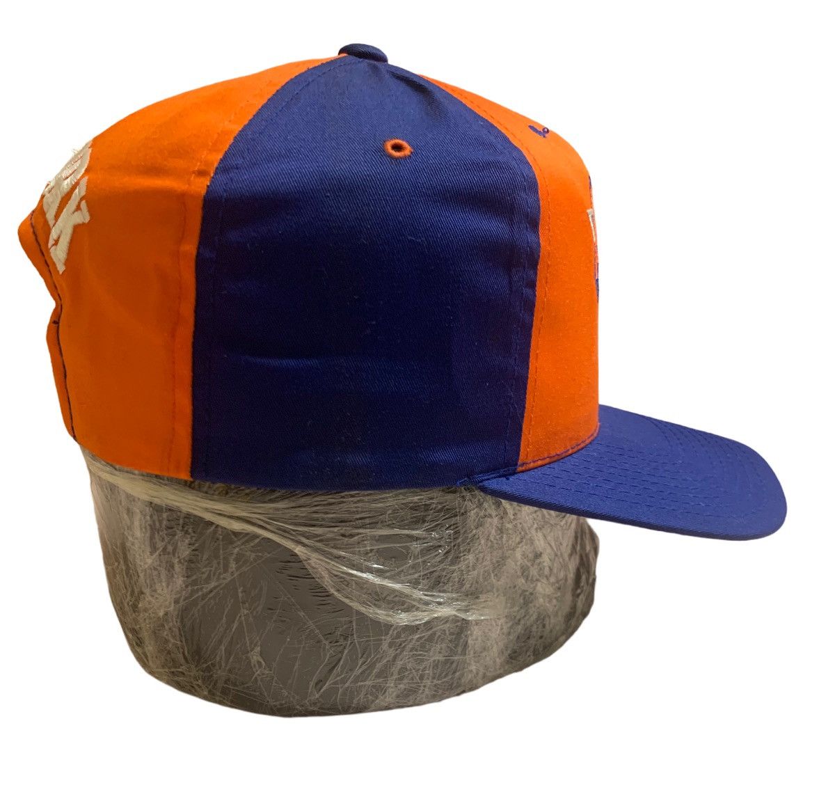 Billie Eilish × Vintage New York Knicks AJD Snapback Hat Vintage Billie Eilish Size ONE SIZE - 5 Thumbnail