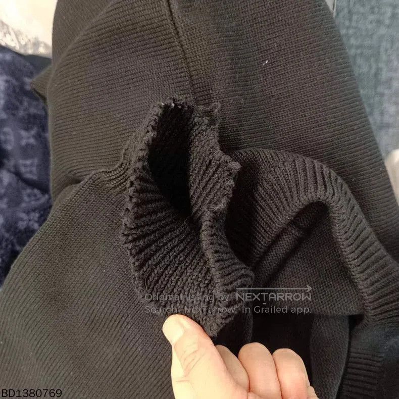 Balenciaga Balenciaga Black Oversized Crewneck Sweater. Size US XL / EU 56 / 4 - 3 Thumbnail