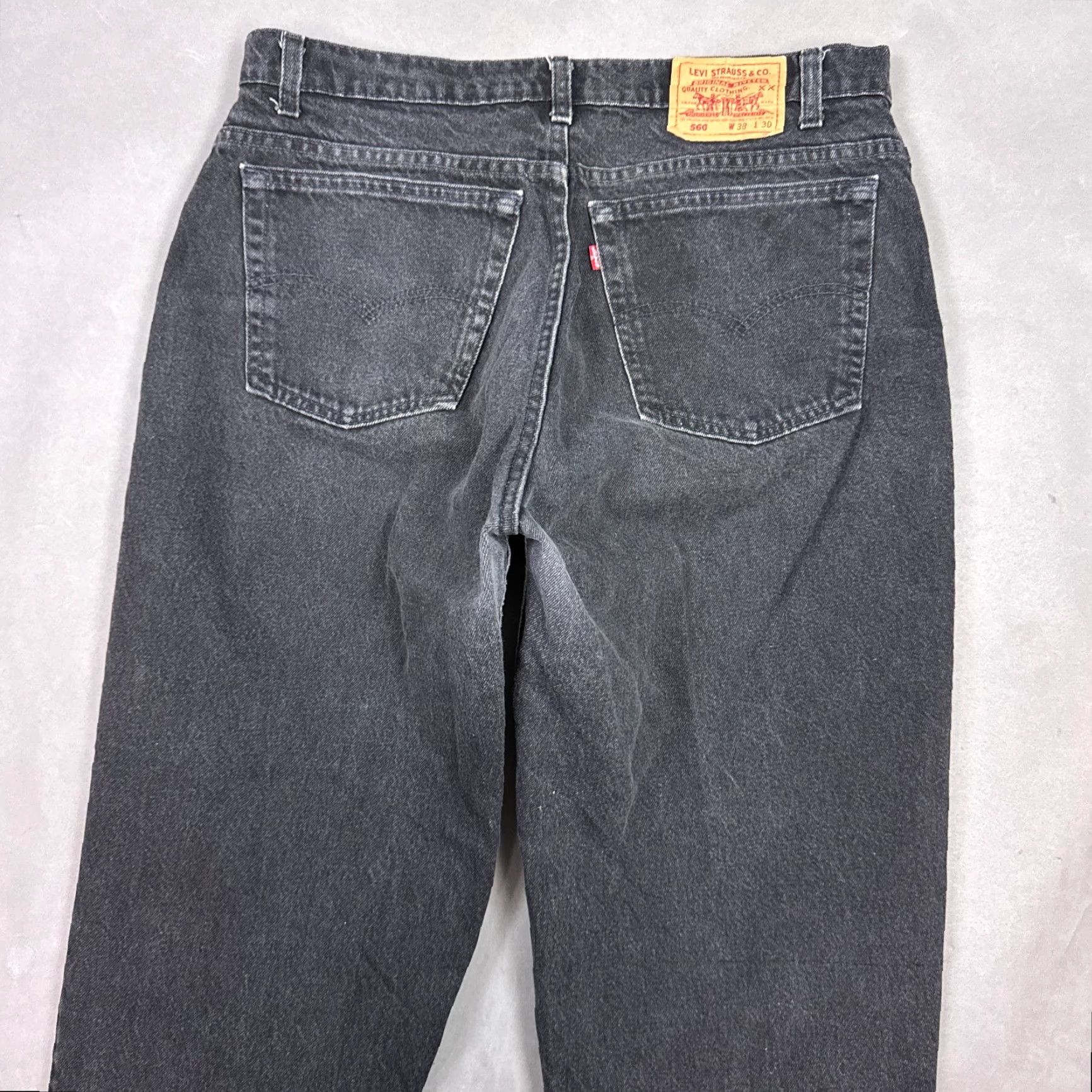 Levi's Vintage Levi's 560 Jeans Mens 38x30 Black 90s Loose Made USA Pants Denim Jeans 560 Mens Size US 38 / EU 54 - 4 Thumbnail