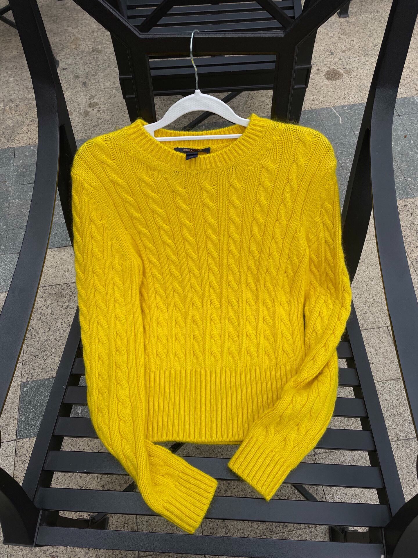 LVXWA Bright Yellow Louis Vuitton Knit Sweater Size XS / US 0-2 / IT 36-38 - 1 Thumbnail
