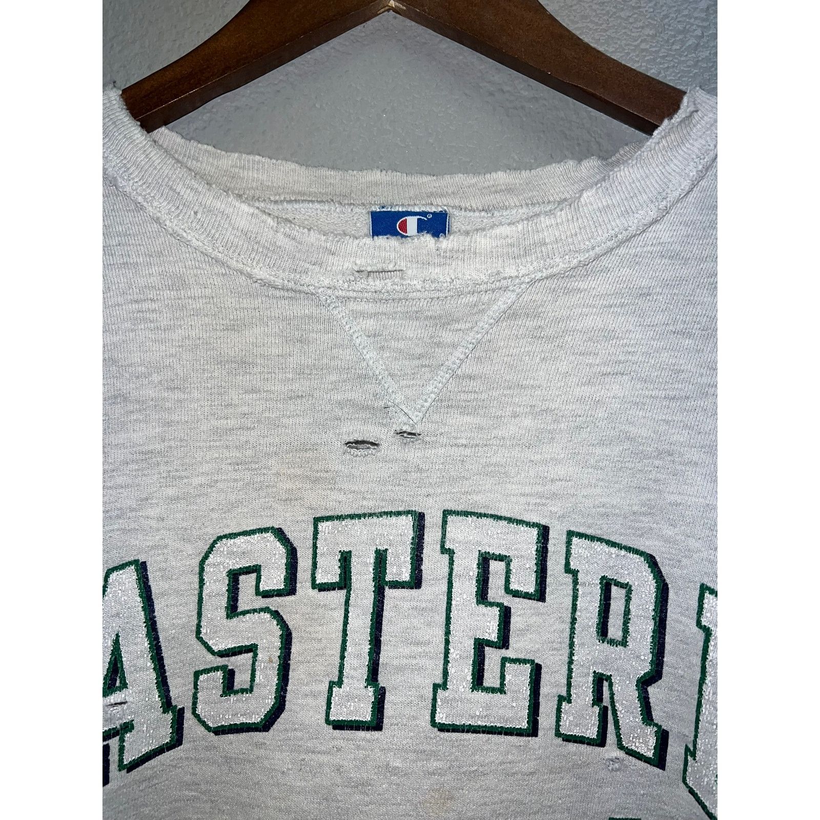 Vintage Womens Vintage Champion Eastern Michigan Sweatshirt Worn XL Size XL / US 12-14 / IT 48-50 - 4 Thumbnail