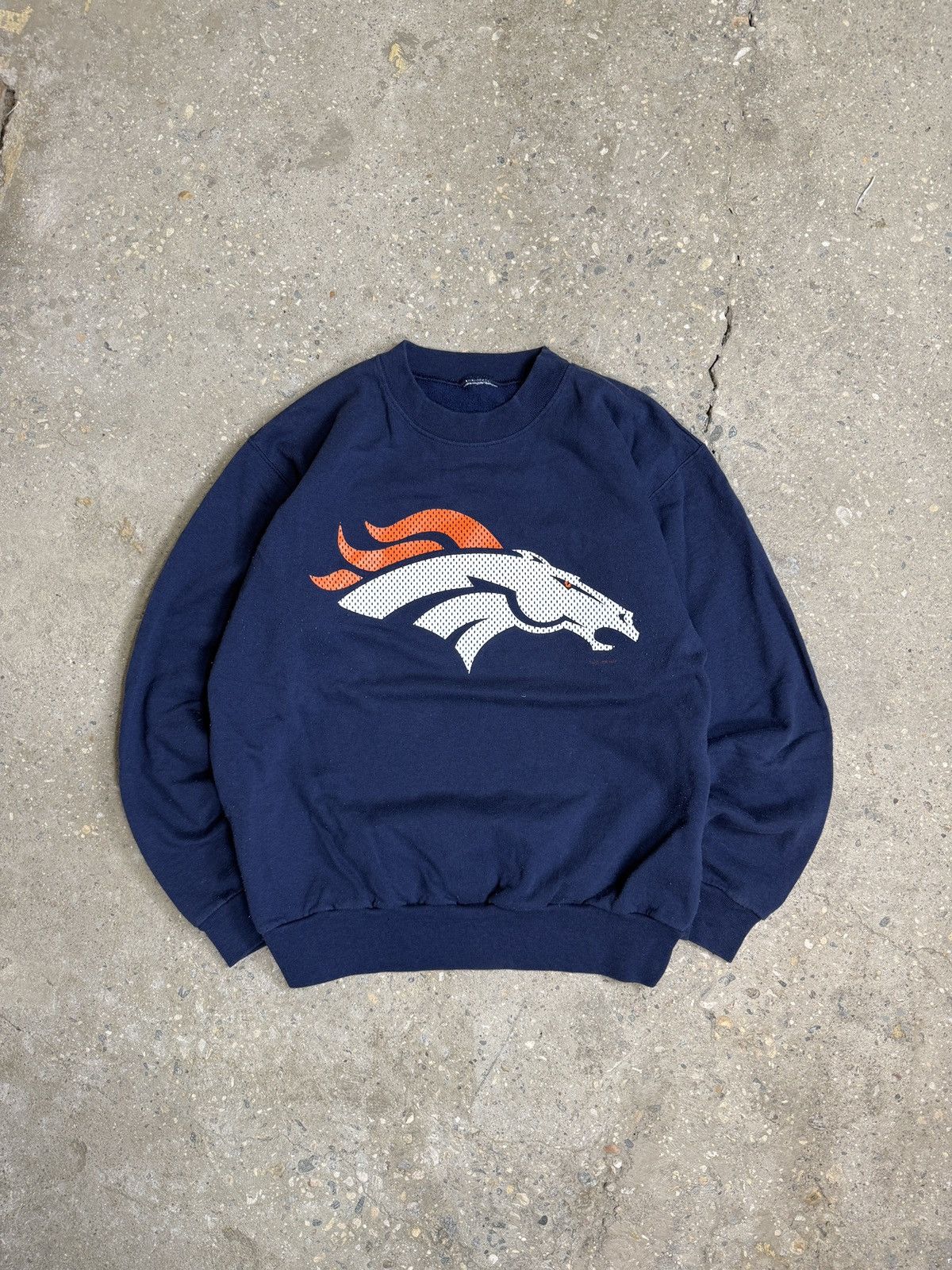 Vintage ‘99 NFL Denver Broncos Vintage Crewneck Size US M / EU 48-50 / 2 - 1 Thumbnail