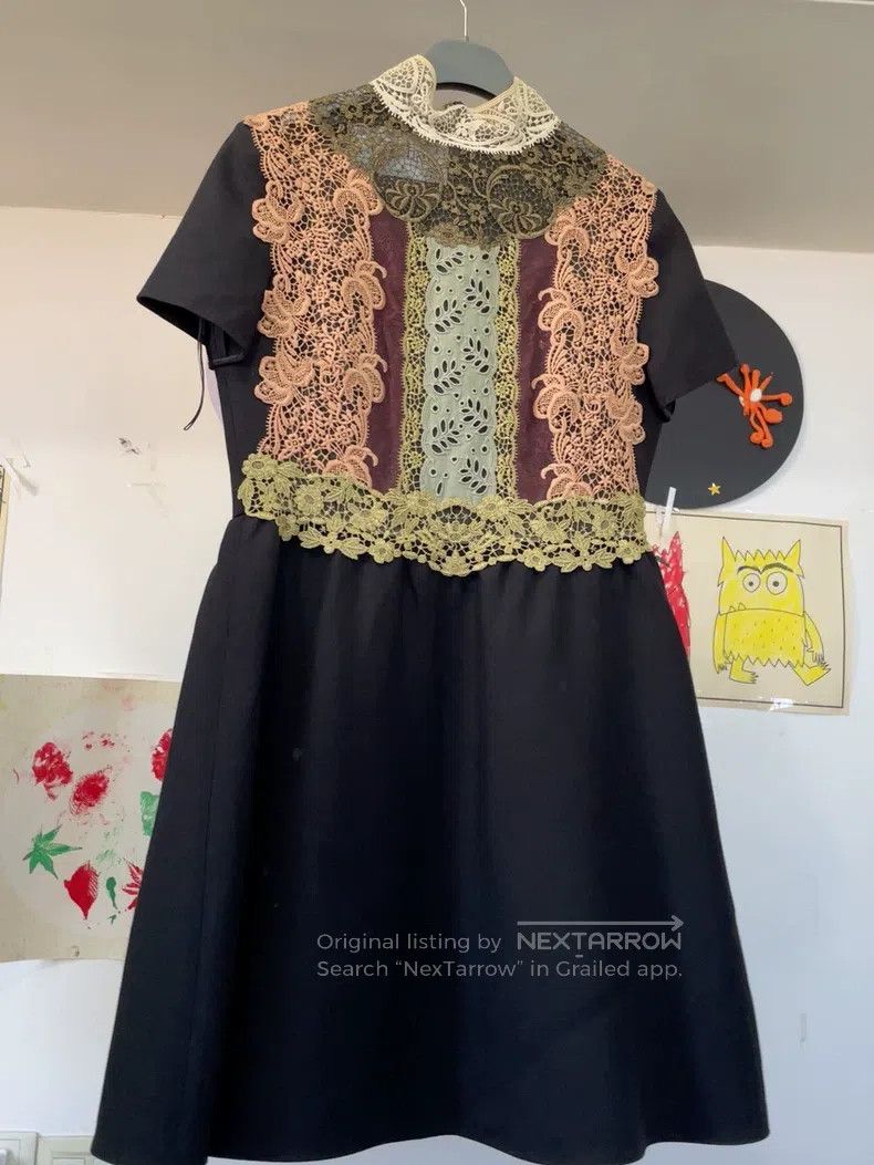 Valentino Valentino Black lace dress Size S / US 4 / IT 40 - 1 Thumbnail