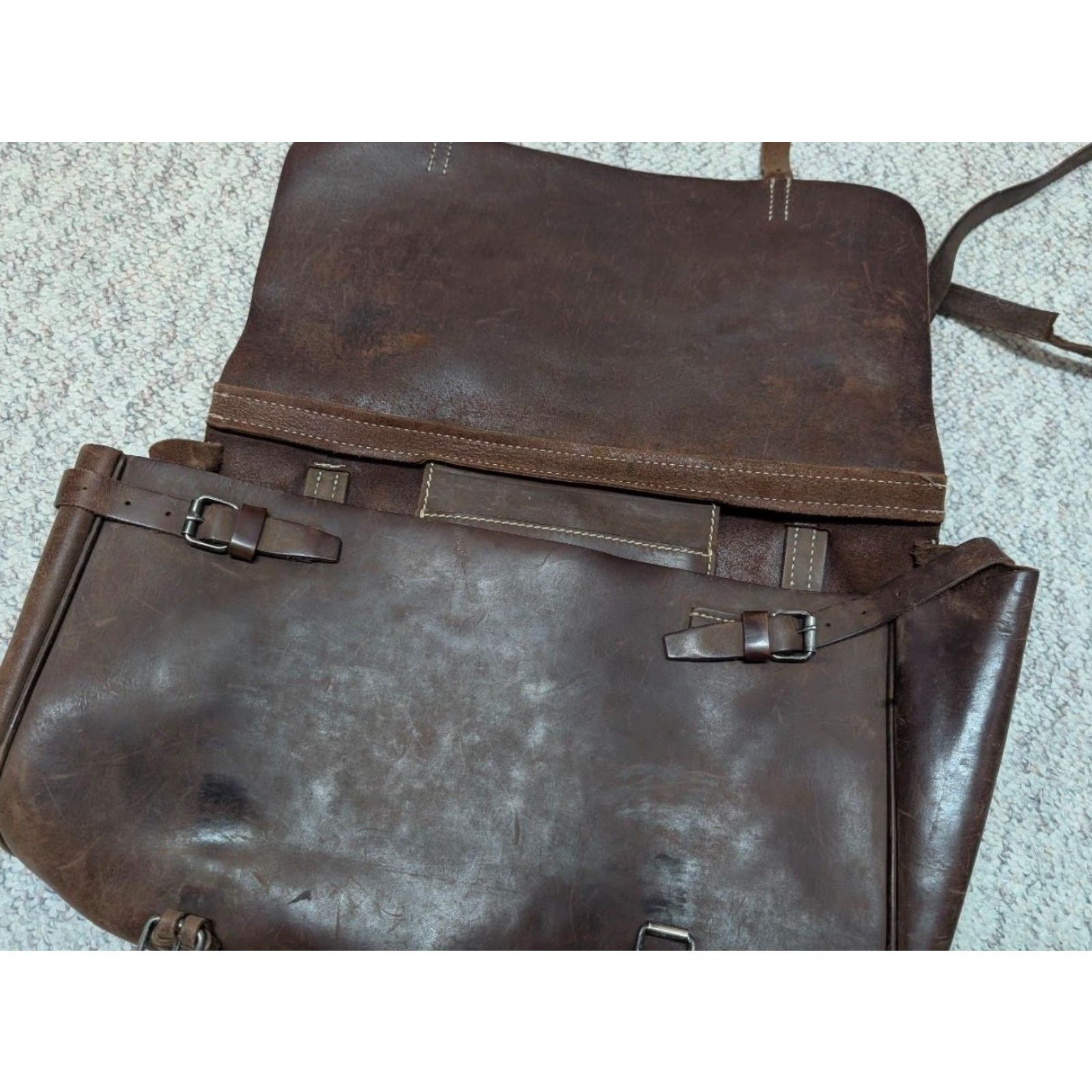 J.Crew VINTAGE J.Crew Messenger Bag COWHIDE Brown Leather LAPTOP Crossbody 16" Patina Bag Mens Large Size ONE SIZE - 5 Thumbnail