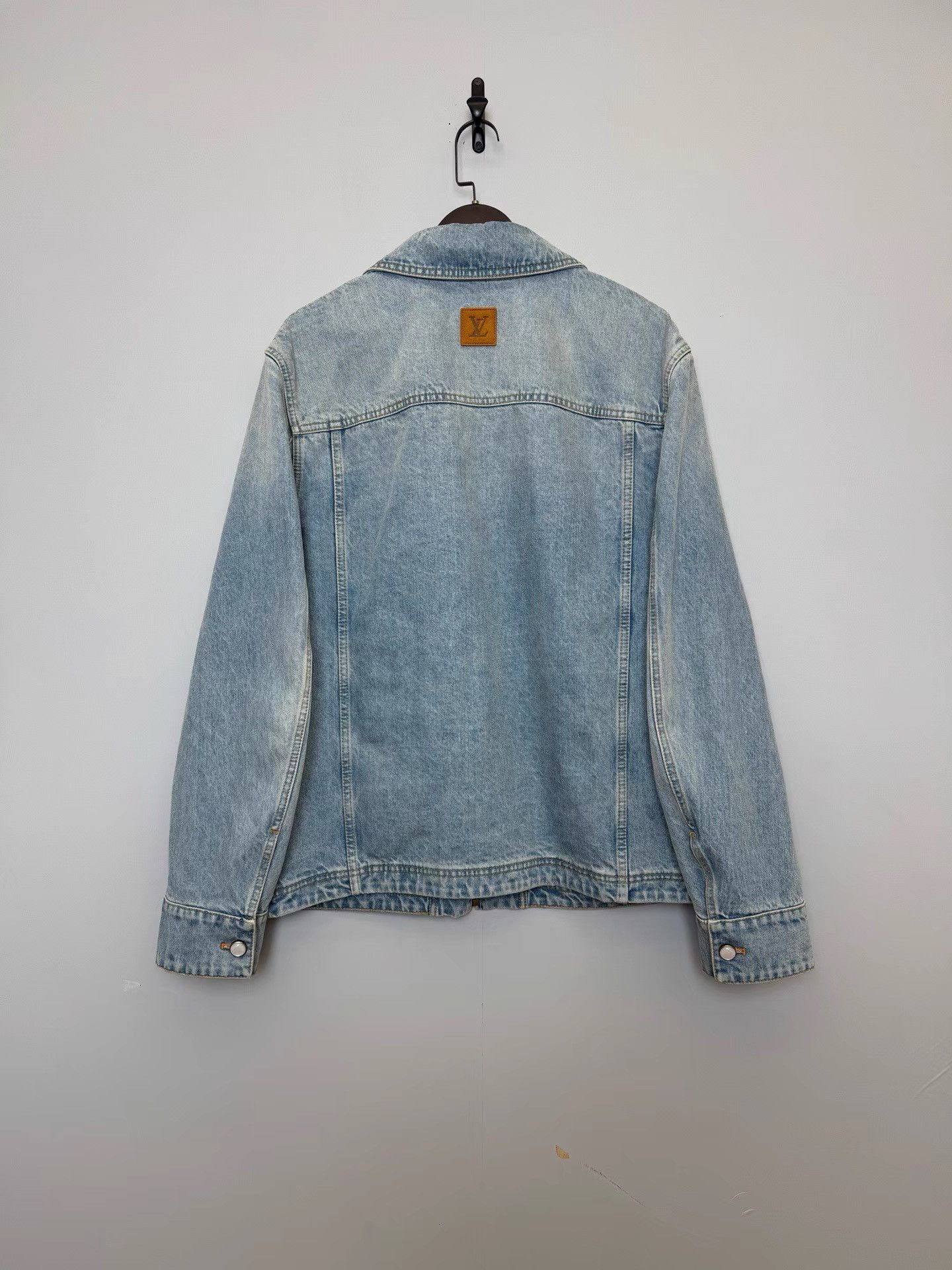 Louis Vuitton Louis Vuitton 25SS Embroidered Pocket Denim Jacket K36 Size US L / EU 52-54 / 3 - 2 Thumbnail