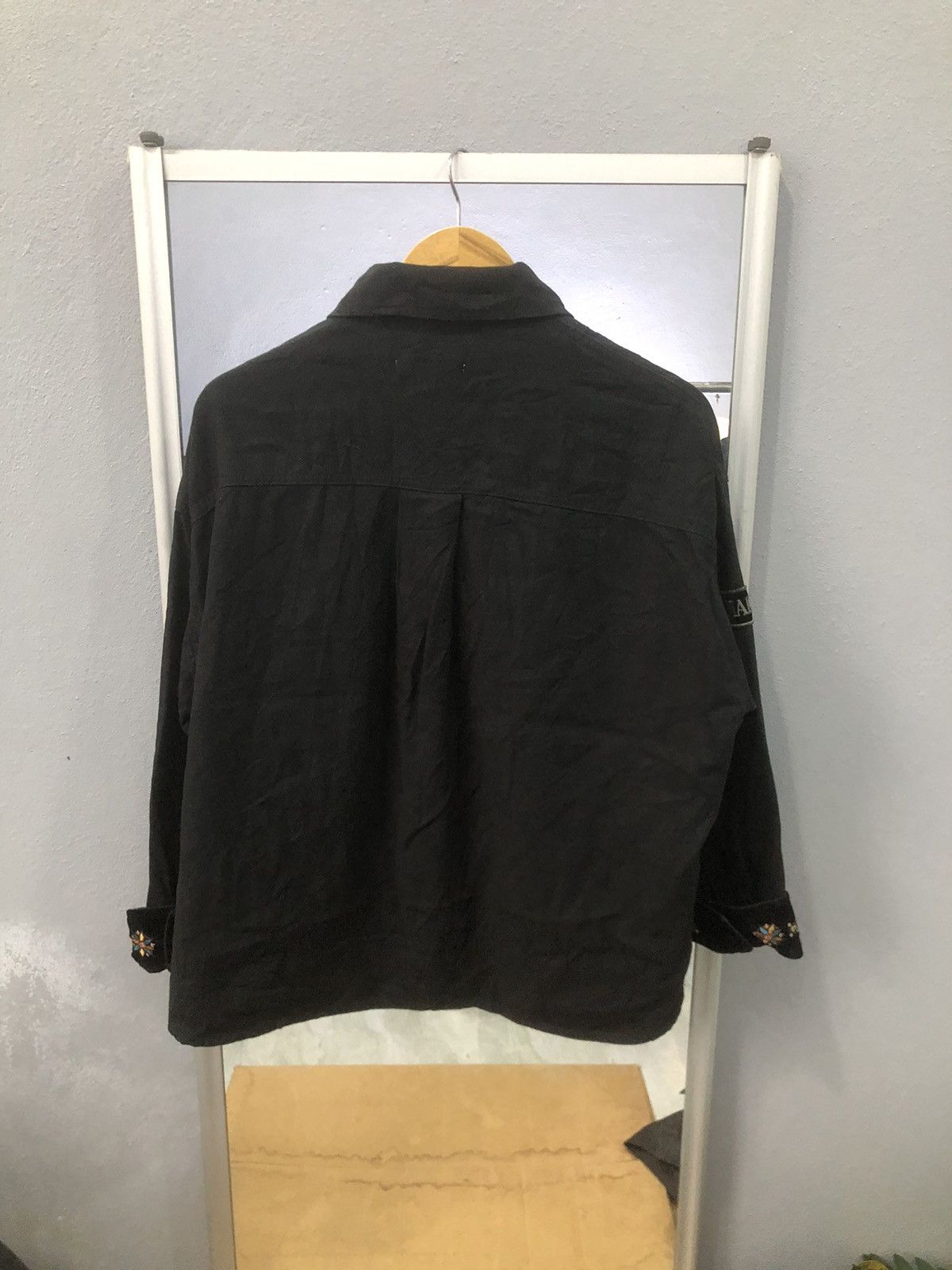 MOUSSY Moussy Black Embroidered Button Up Shirt Size US S / EU 44-46 / 1 - 12 Thumbnail