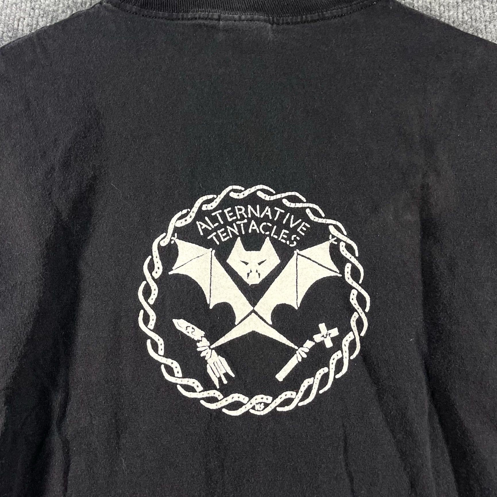 Vintage VINTAGE DEAD KENNEDYS California Uber Alles PUNK ROCK T-SHIRT Black Adult Medium Mens Size US M / EU 48-50 / 2 - 5 Thumbnail