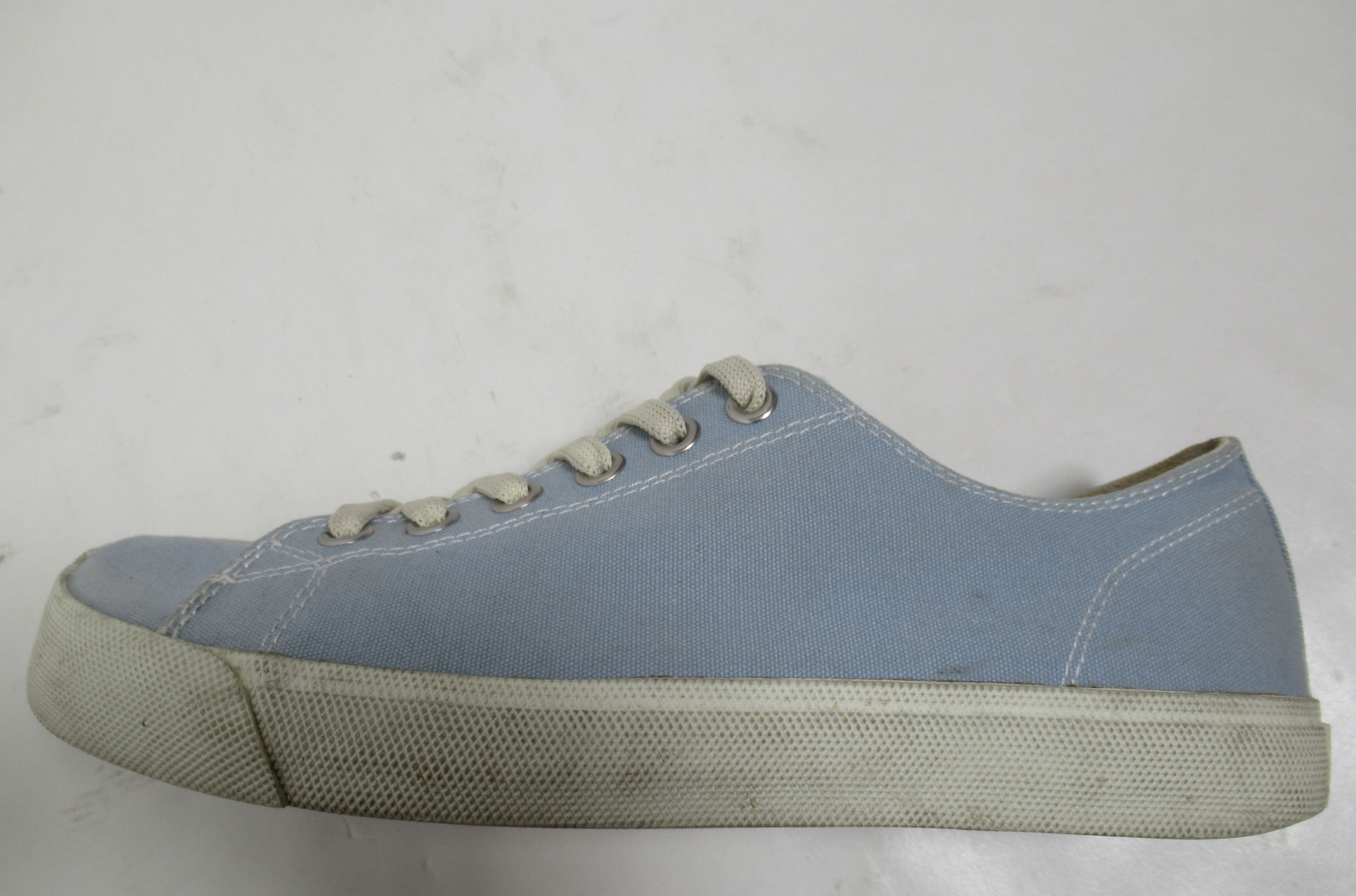 Maison Margiela Maison Margiela Men's Canvas Tabi Sneaker Light Blue Size US 7 / EU 40 - 7 Thumbnail